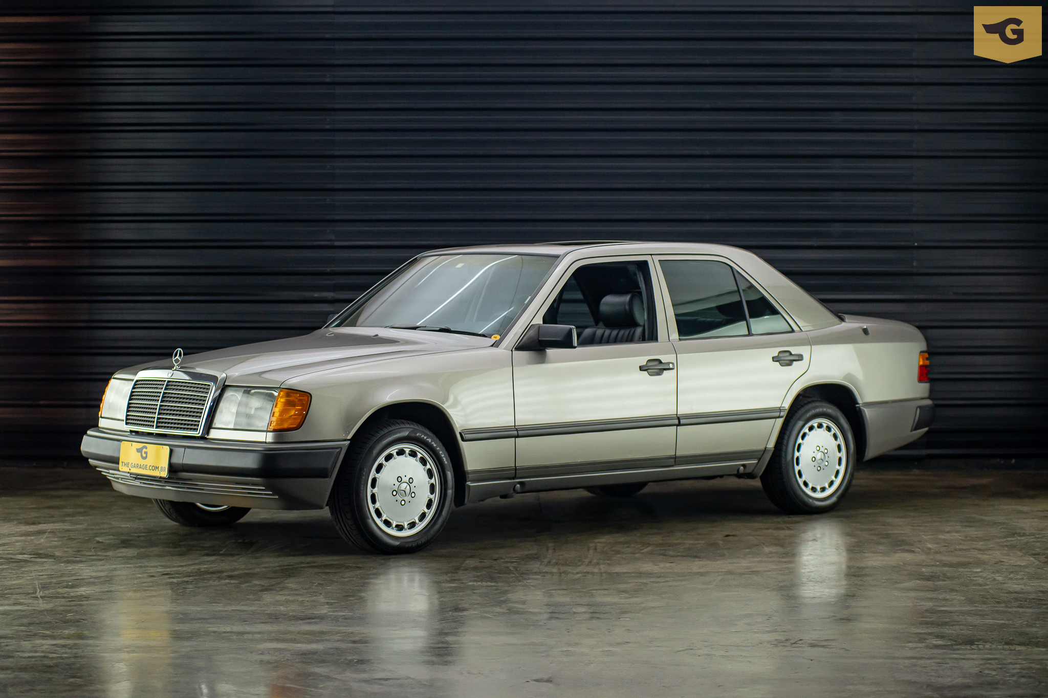 1986-mercedes-benz-300e-venda-sao-paulo-sp-for-sale-classicos-26