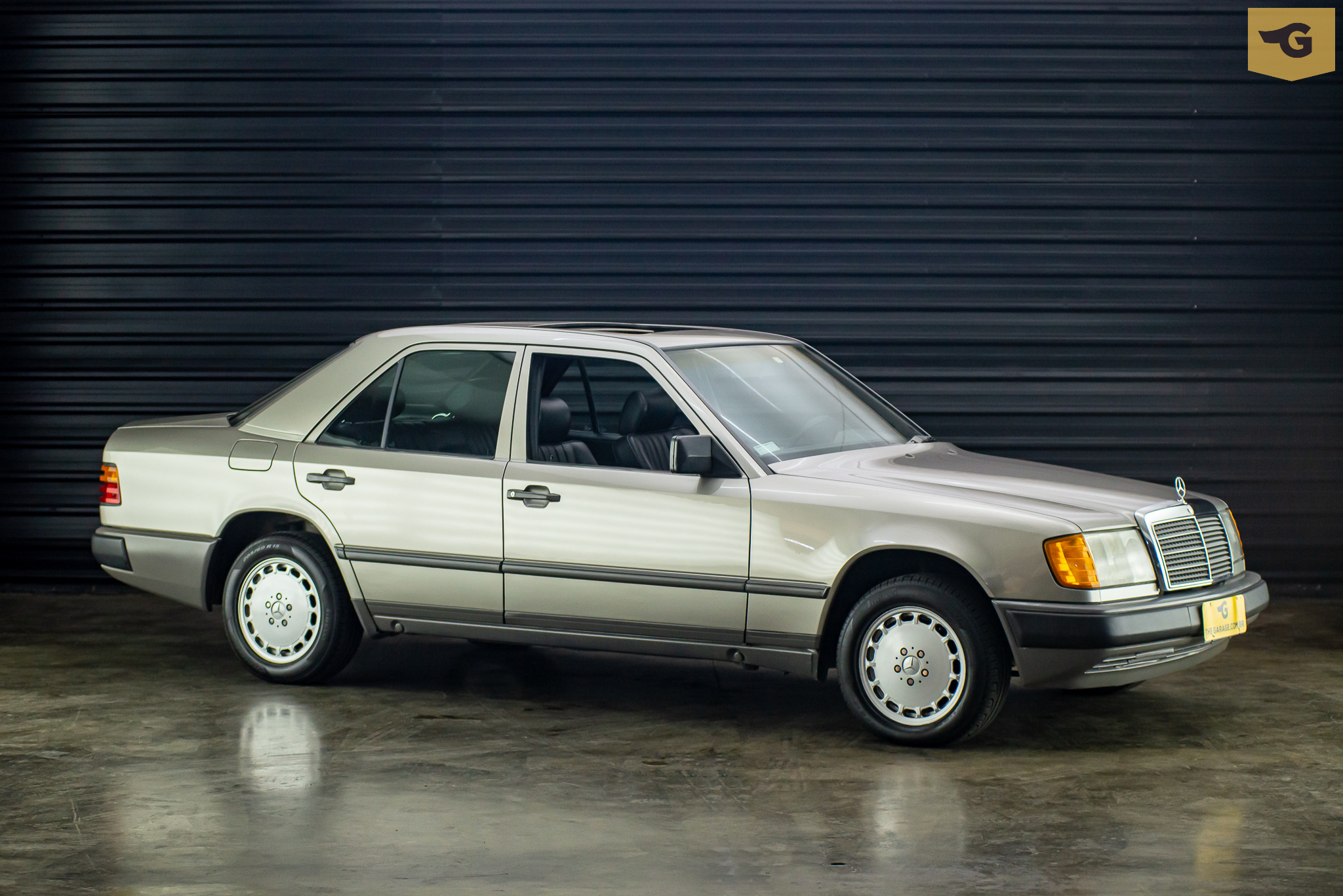 1986-mercedes-benz-300e-venda-sao-paulo-sp-for-sale-classicos-26