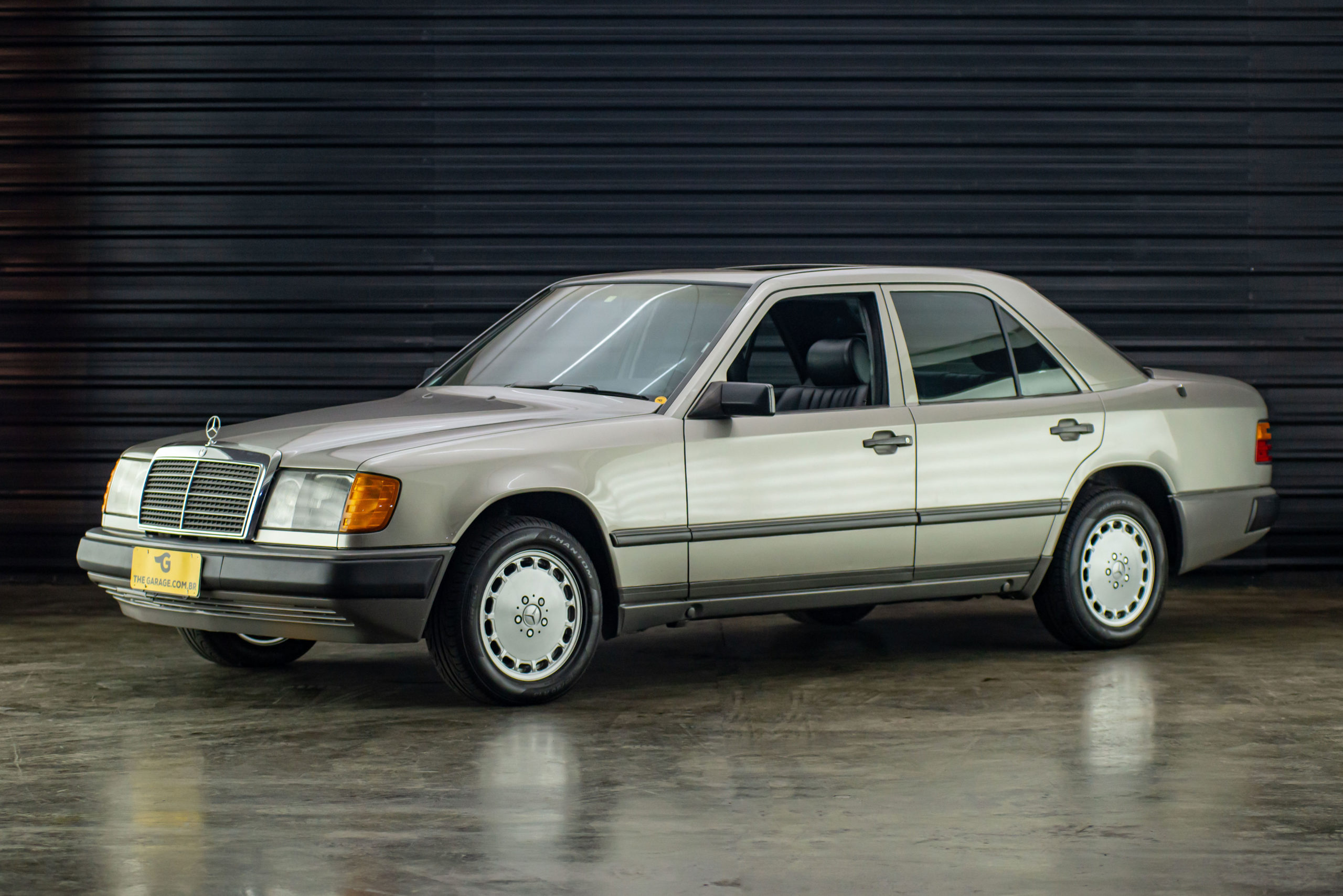 1986-mercedes-benz-300e-venda-sao-paulo-sp-for-sale-classicos-9