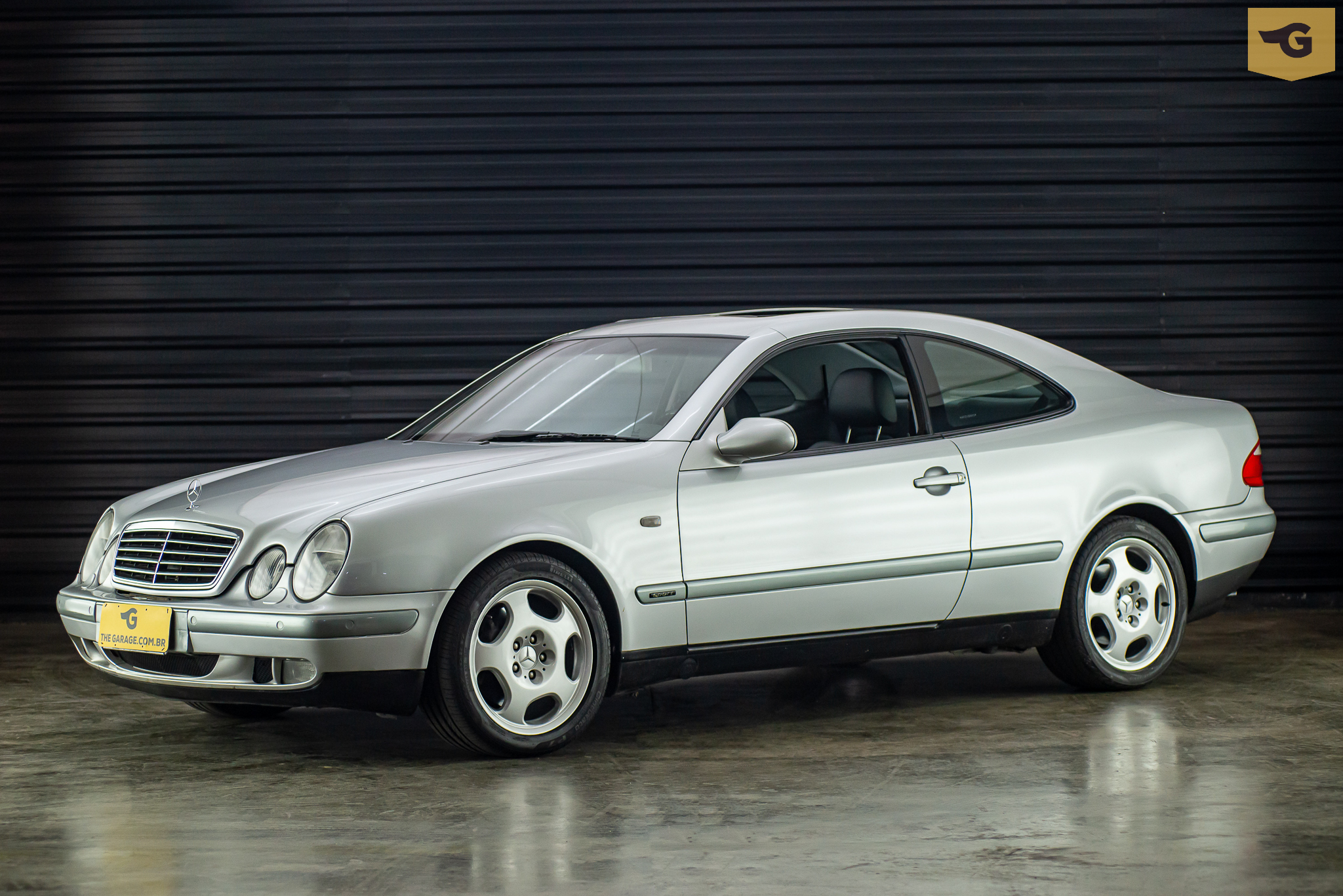 1999-Mercedes-benz-clk-430-a-venda-sao-paulo-sp-for-sale-the-garage-classicos-a-melhor-loja-de-carros-antigos-acervo-de-carros-31