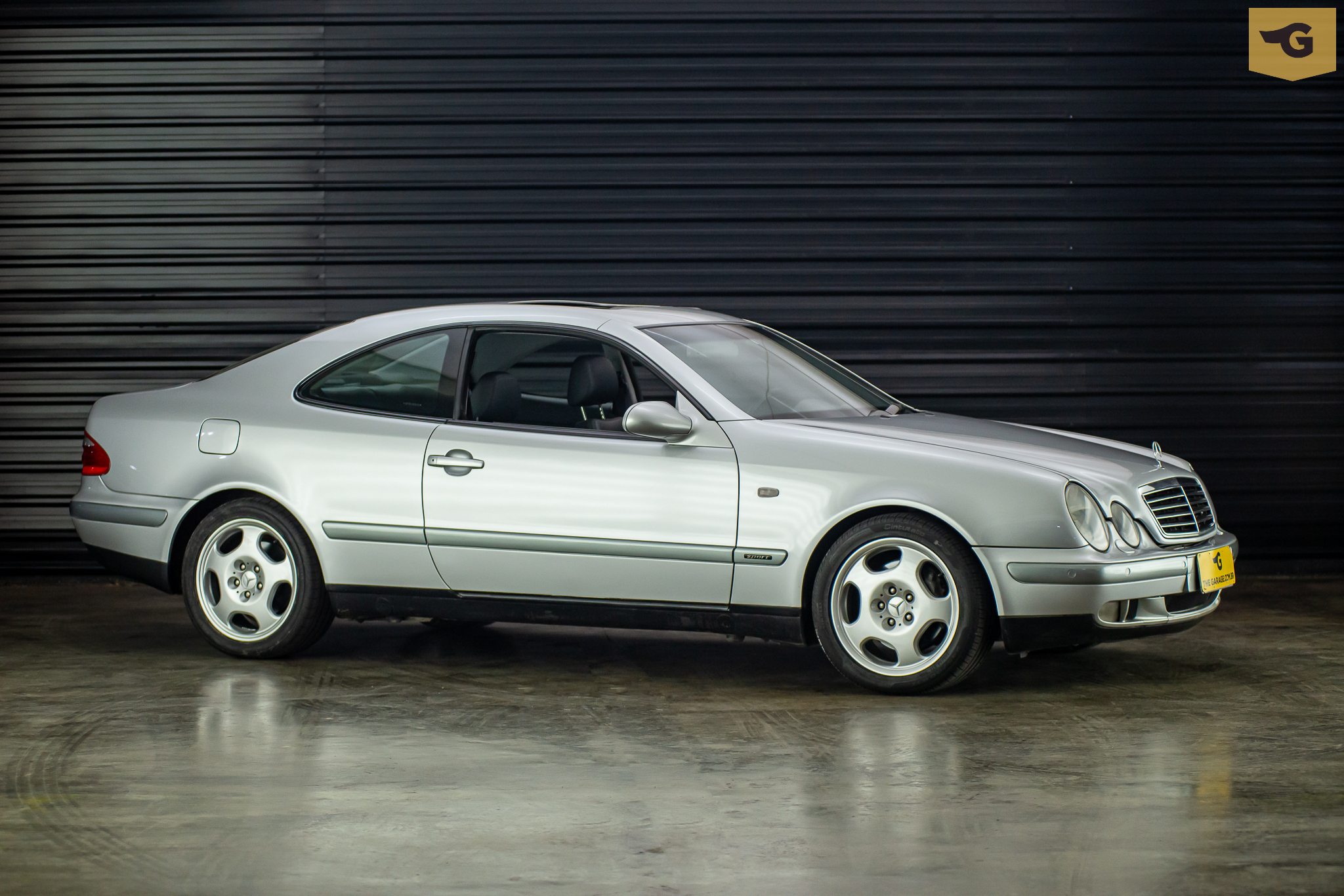 1999-Mercedes-benz-clk-430-a-venda-sao-paulo-sp-for-sale-the-garage-classicos-a-melhor-loja-de-carros-antigos-acervo-de-carros-31