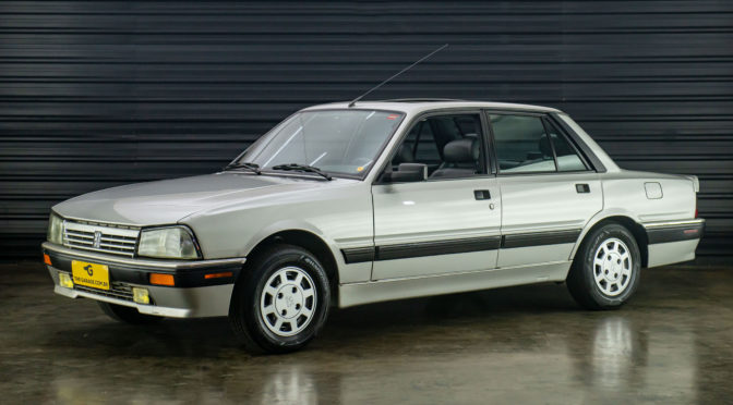 1993-Peugeot-505SRI-2.2-a-venda-sao-paulo-sp-for-sale-the-garage-classicos-a-carros-antigos