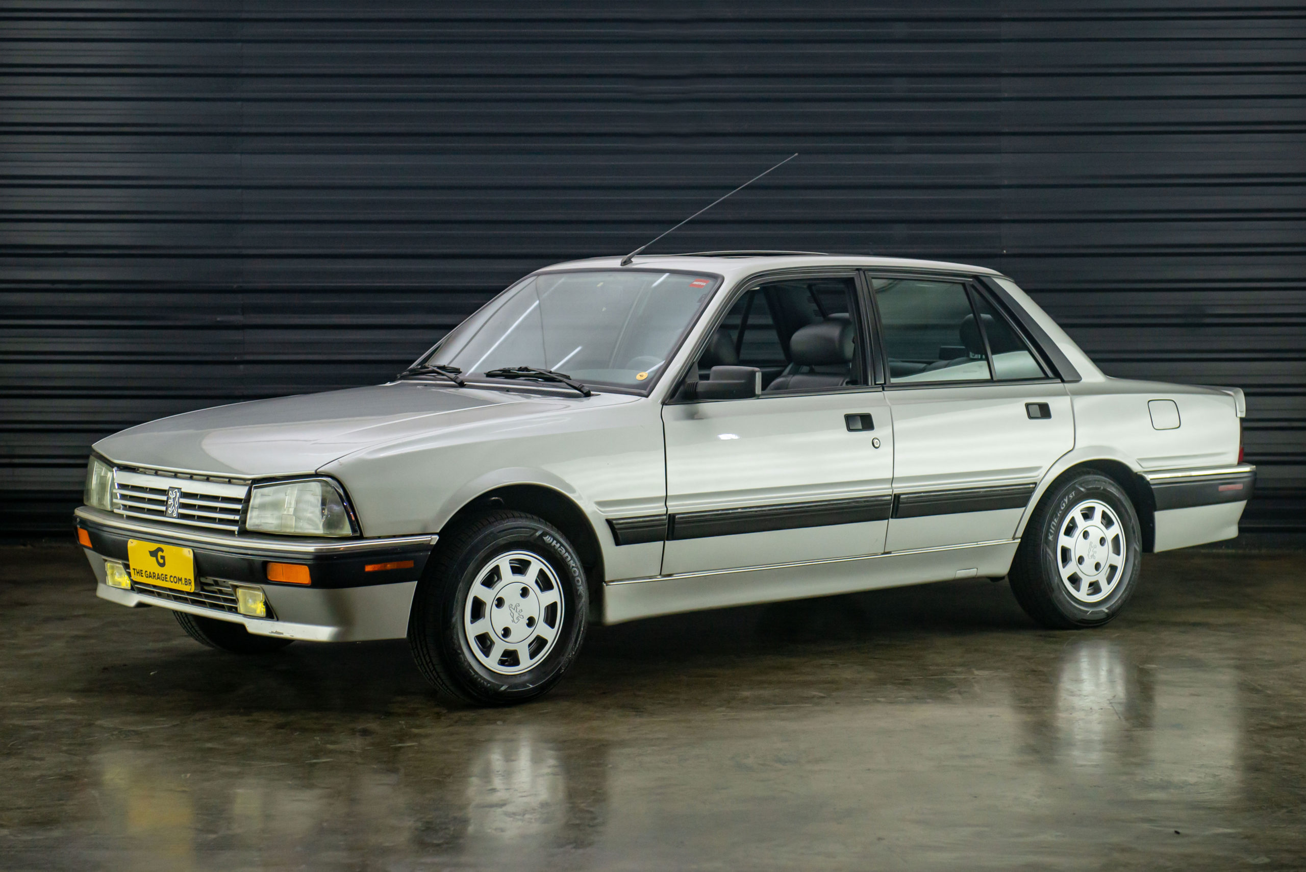 1993-Peugeot-505SRI-2.2-a-venda-sao-paulo-sp-for-sale-the-garage-classicos-a-carros-antigos