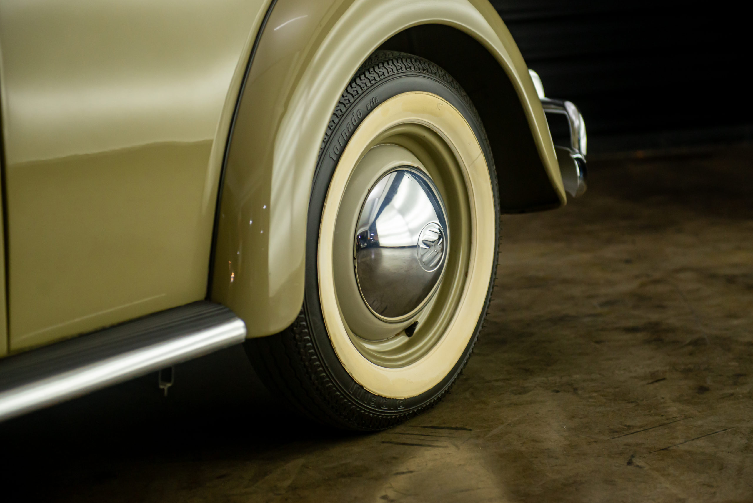 1959-fusca-1200-bananinha-venda-sao-paulo-sp-for-sale-the-garage-classicos-a-carros-antigos