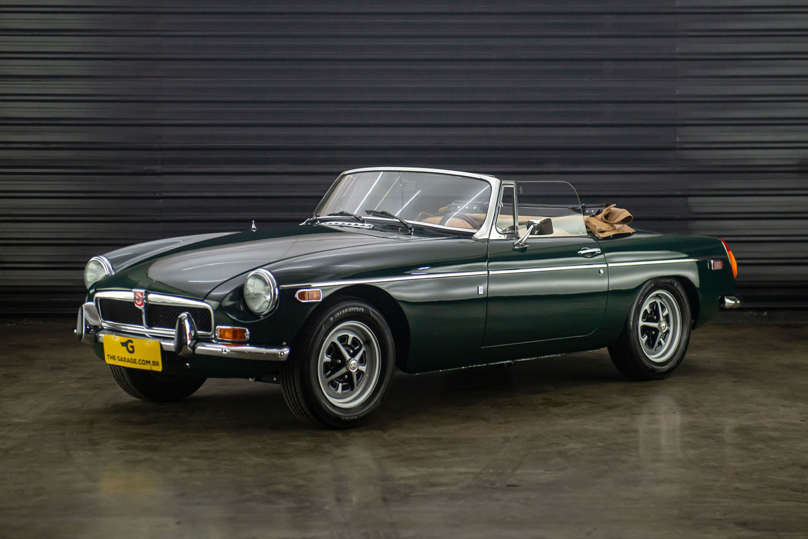 1973-MGB-Roadster-a-venda-sao-paulo-sp-for-sale-the-garage-classicos-a-carros-antigos