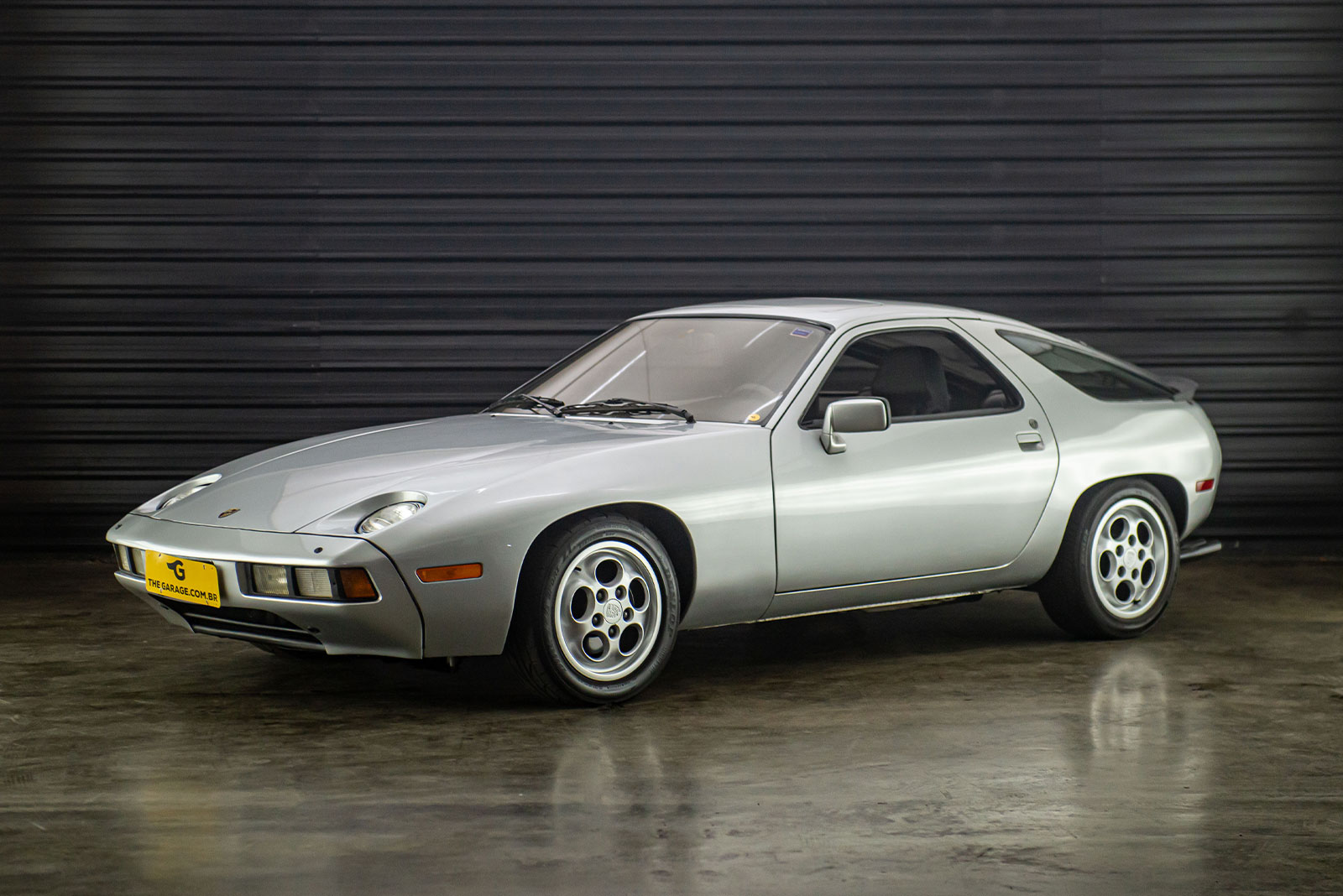 1980-porsche-928-v8-manual-a-venda-sao-paulo-sp-for-sale-the-garage-classicos-a-carros-antigos