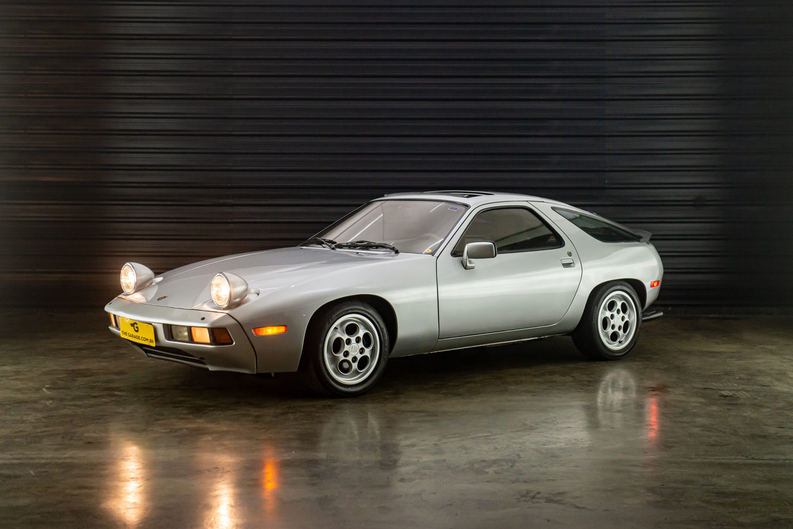 1980-porsche-928-v8-manual-a-venda-sao-paulo-sp-for-sale-the-garage-classicos-a-carros-antigos