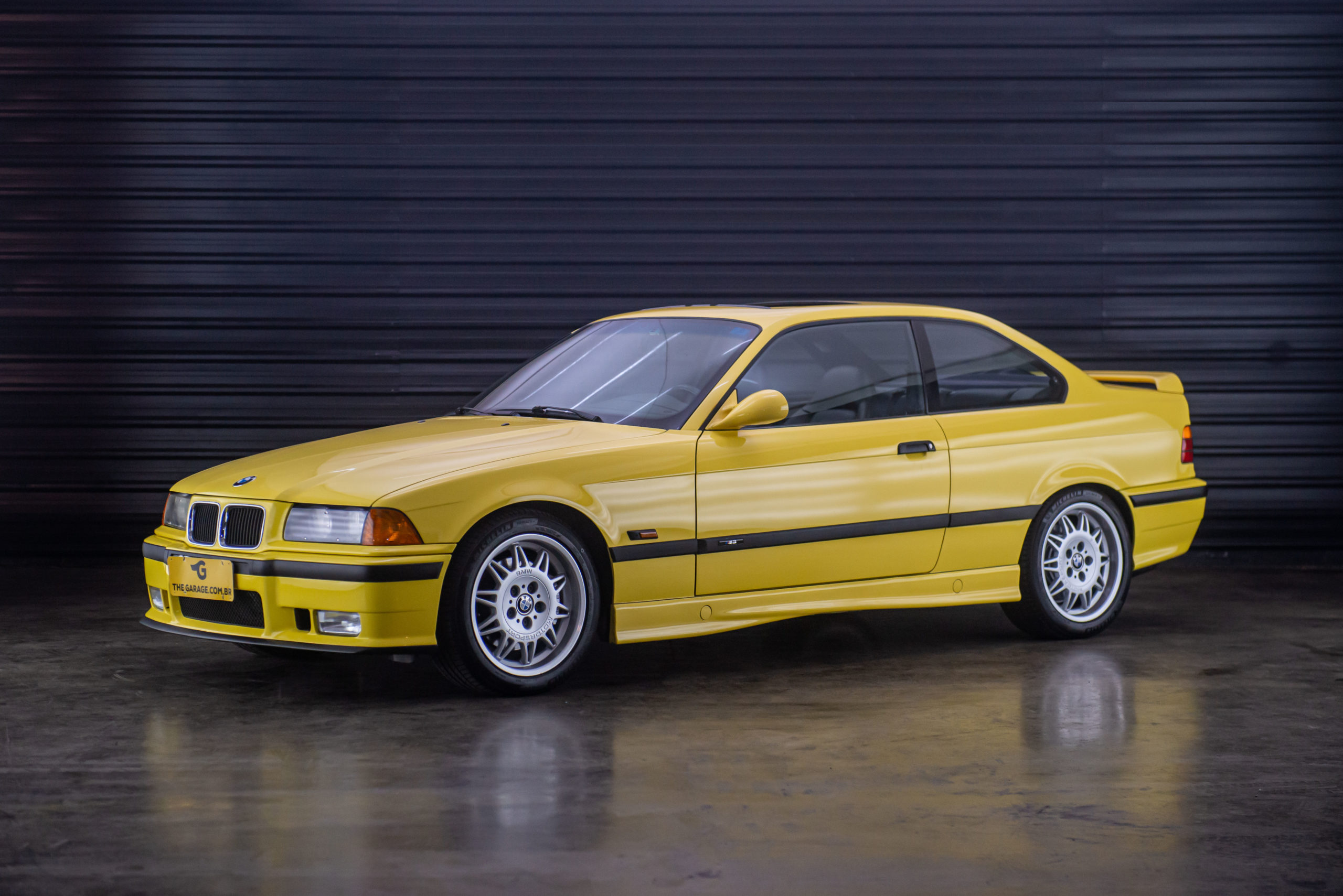 1995-bmw-m3-e36-amarela-a-venda-sao-paulo-sp-for-sale-the-garage-classicos-a-carros-antigos