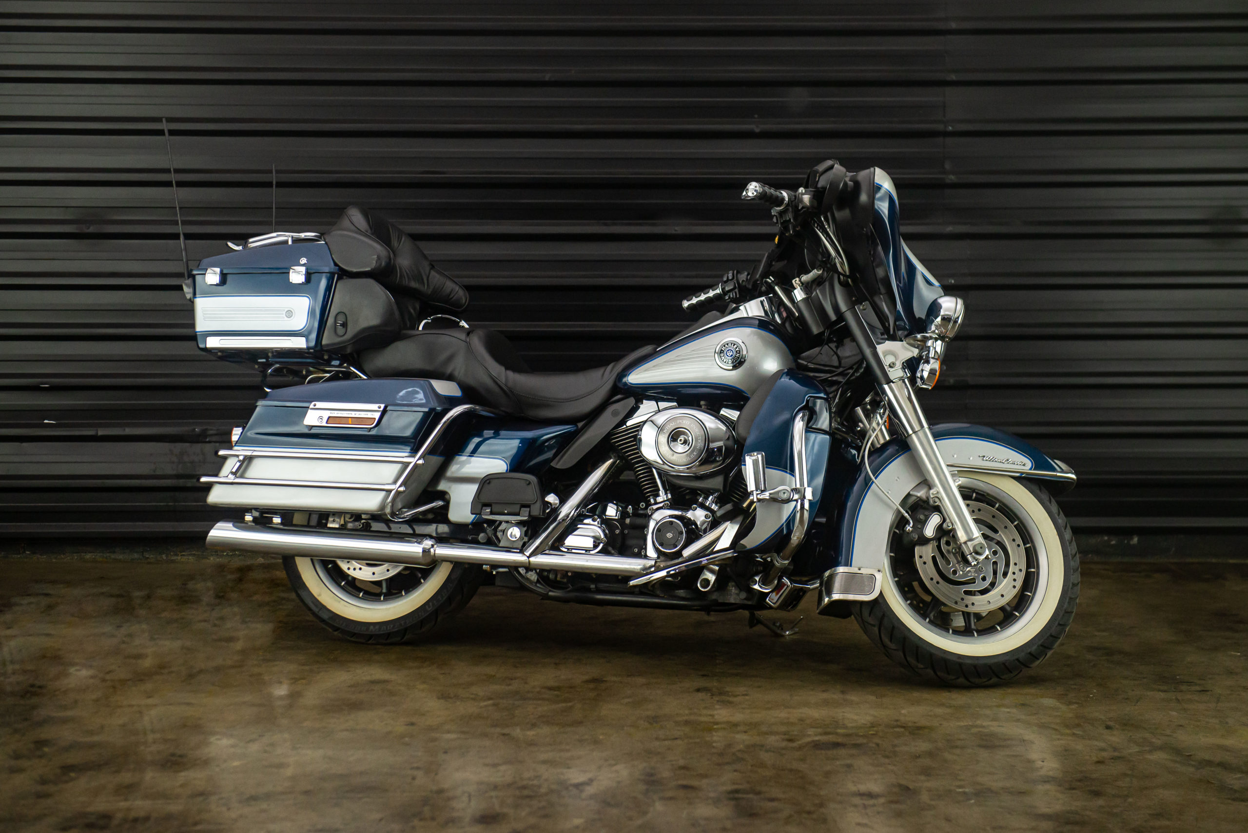 2001-Harley-Davidson-Ultra-Classic-Electra-Glide-1450-a-venda-sao-paulo-sp-for-sale-the-garage-classicos-a-carros-antigos