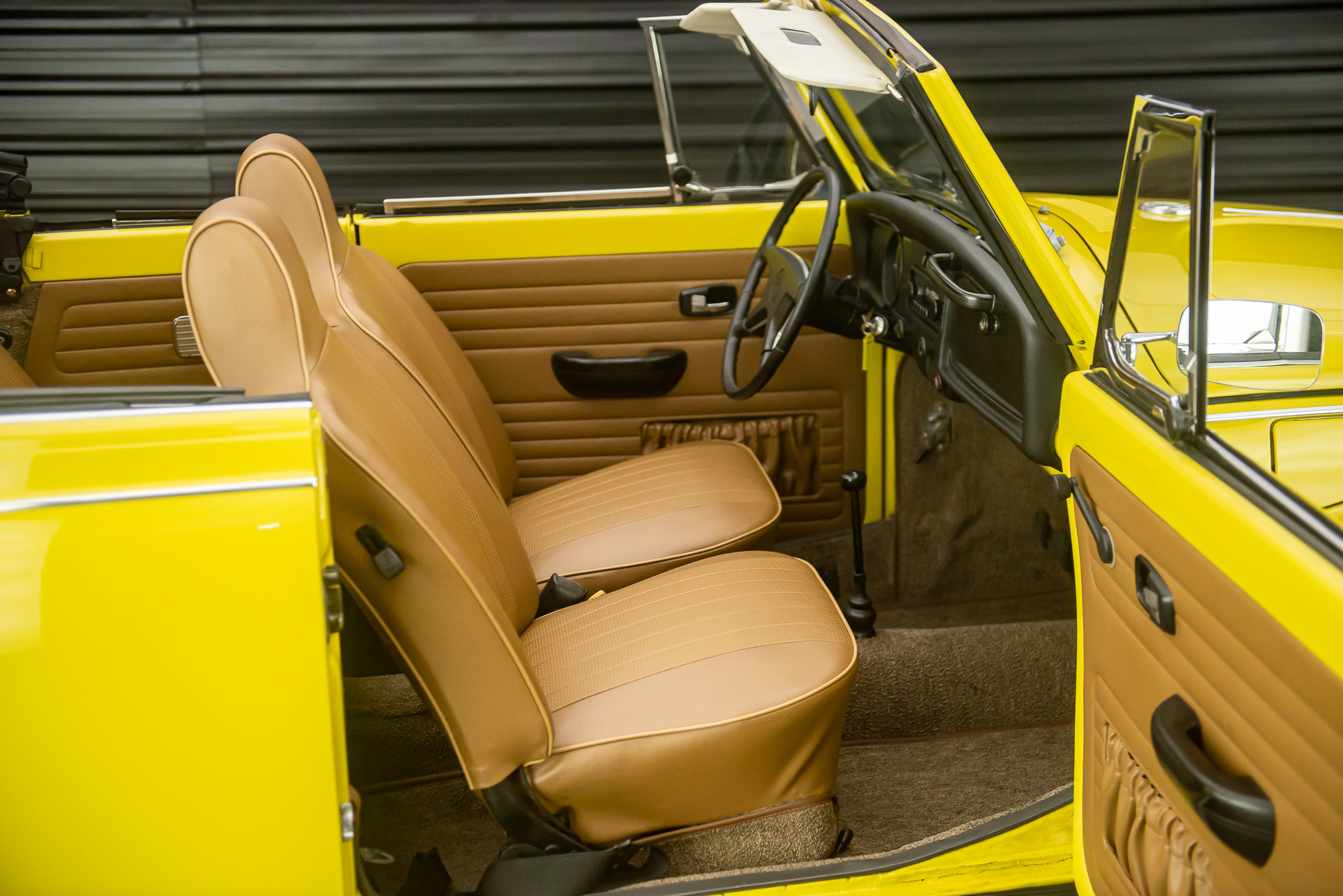 1971-fusca-amarelo-conversivel-vw-a-venda-sao-paulo-for-sale-the-garage-classicos