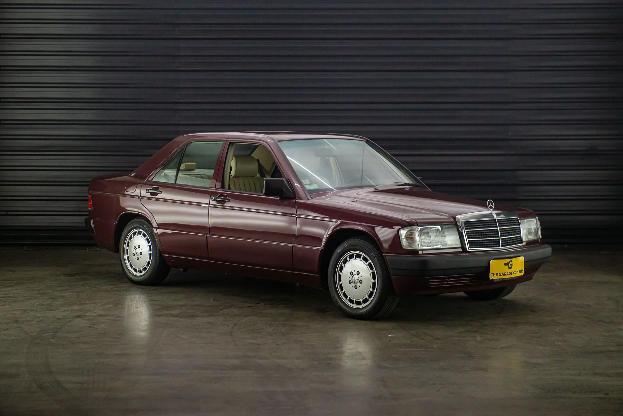 1989-Mercedes-benz-190E-2.6-a-venda-sao-paulo-for-sale-the-garage-classicos