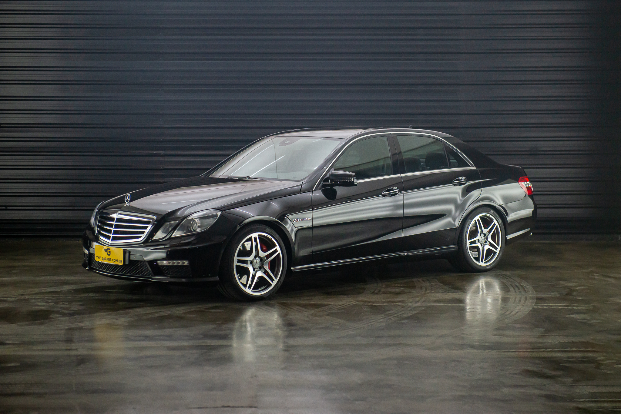 2012-Mercedes-benz-E63-AMG-5.5-biturbo-a-venda-sao-paulo-for-sale-the-garage-classicos