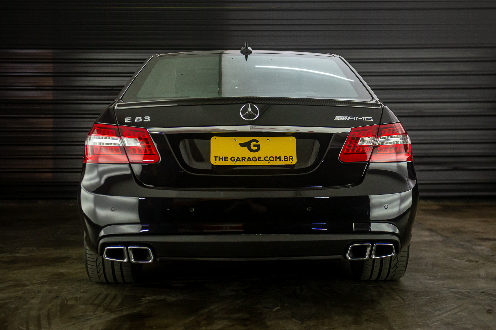 2012-Mercedes-benz-E63-AMG-5.5-biturbo-a-venda-sao-paulo-for-sale-the-garage-classicos