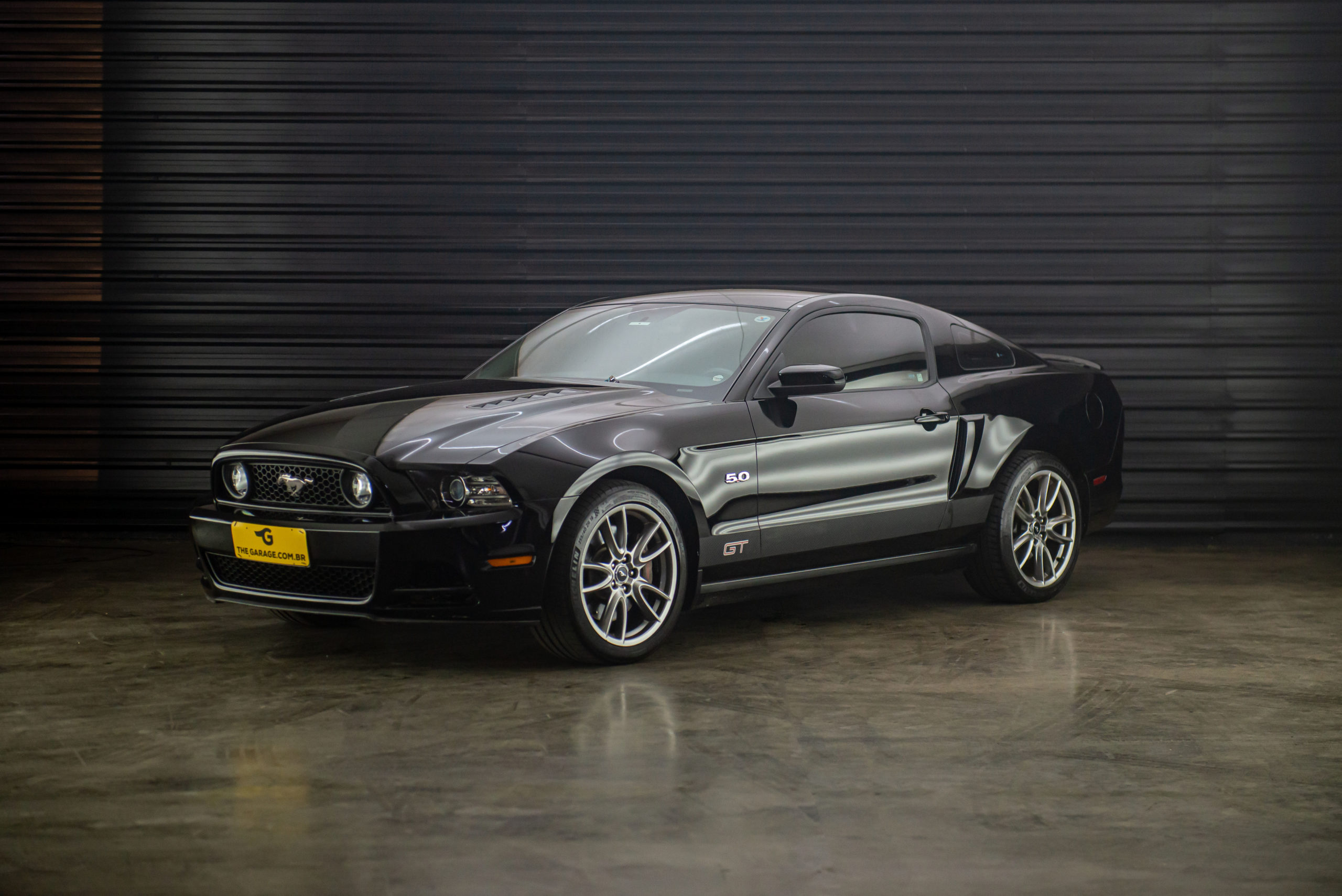 2013-mustang-gt-premium-a-venda-sao-paulo-sp-for-sale-the-garage-classicos-a-carros-antigos