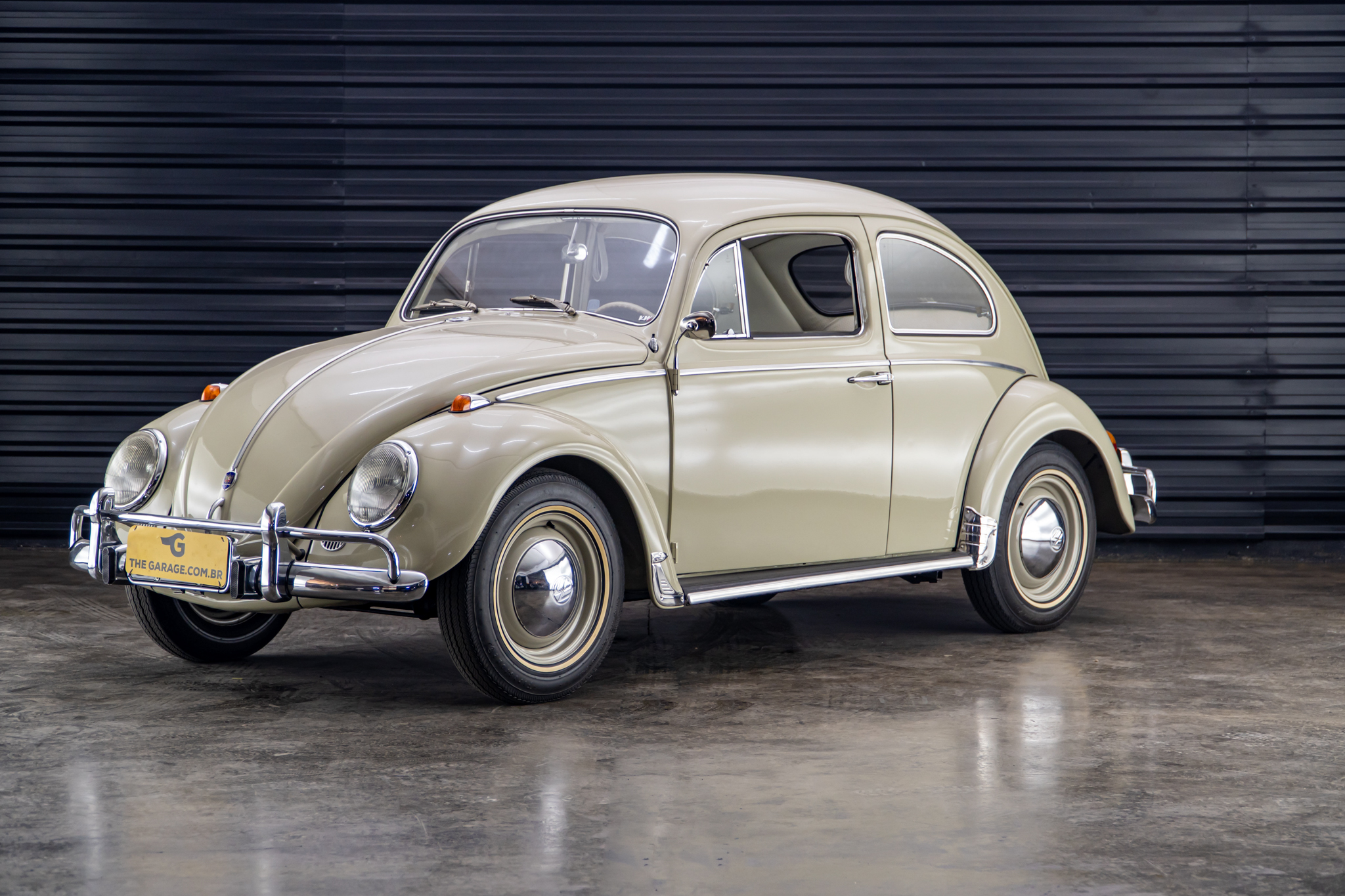 1964-fusca-bege-1200-a-venda-sao-paulo-sp-for-sale-the-garage-classicos-a-melhor-loja-de-carros-antigos-acervo-de-carros