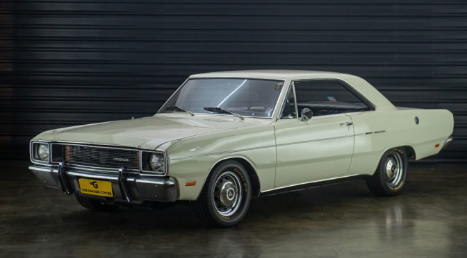  1975-Dodge-Dart-de-Luxo-Coupé-a-venda-sao-paulo-sp-for-sale-the-garage-classicos-a-melhor-loja-de-carros-antigos-acervo-de-carros