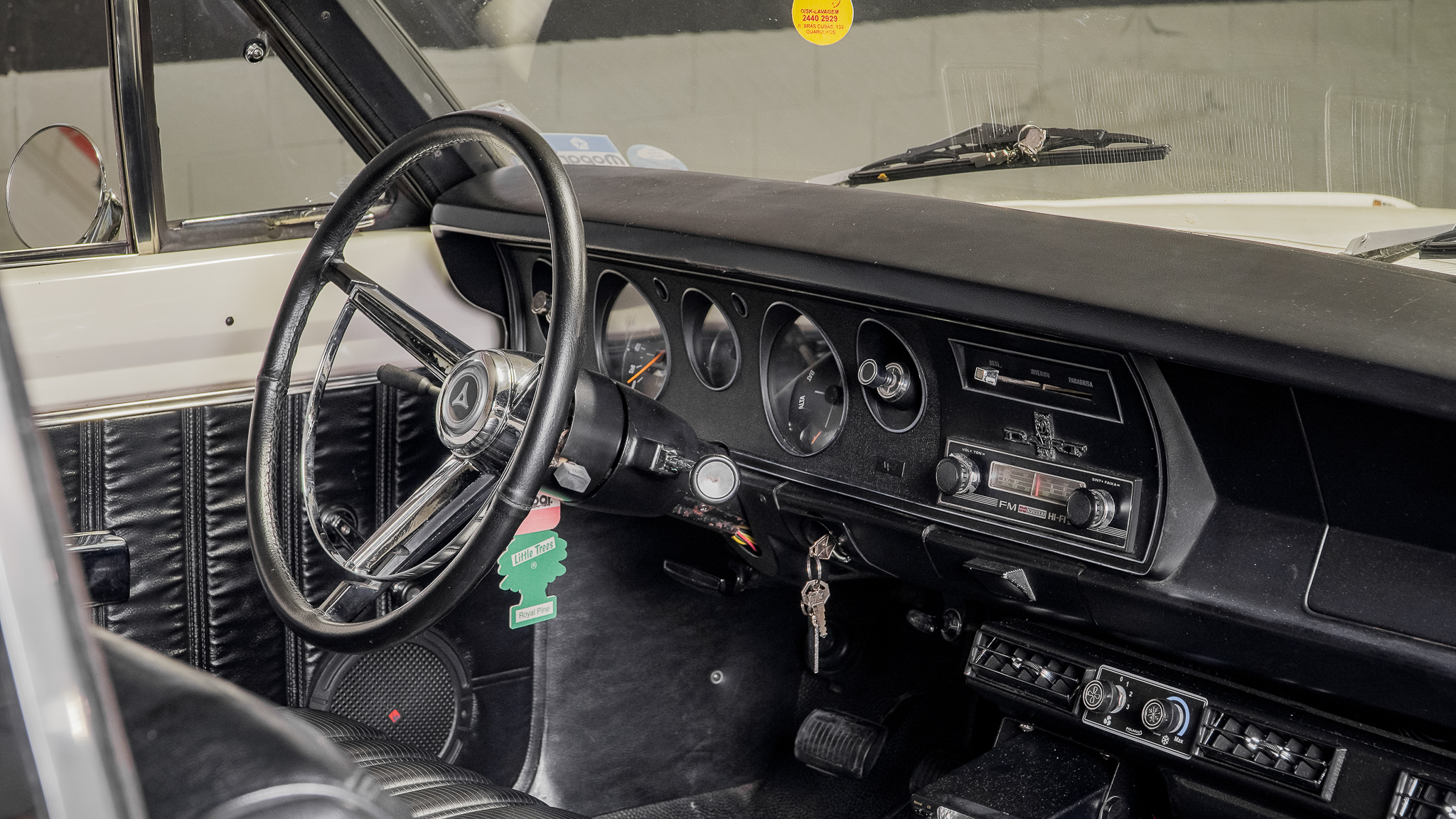 1975 Dodge Dart de Luxo Coupé Venda Compra The Garage for Sale