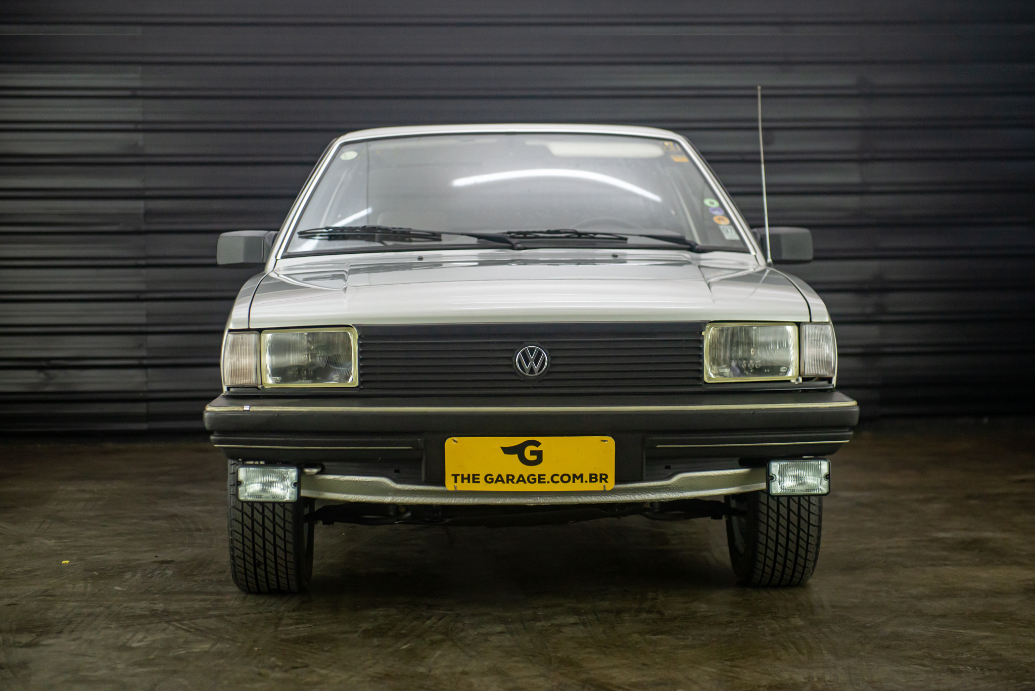 1986-VW-Santana-CS-1.8-a-venda-sao-paulo-sp-for-sale-the-garage-classicos-a-melhor-loja-de-carros-antigos-acervo-de-carros