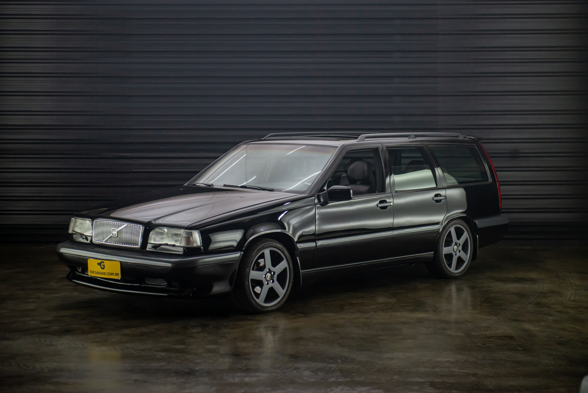 1995-Volvo-850-T-5R-Estate-a-venda-sao-paulo-sp-for-sale-the-garage-classicos-a-melhor-loja-de-carros-antigos-acervo-de-carros