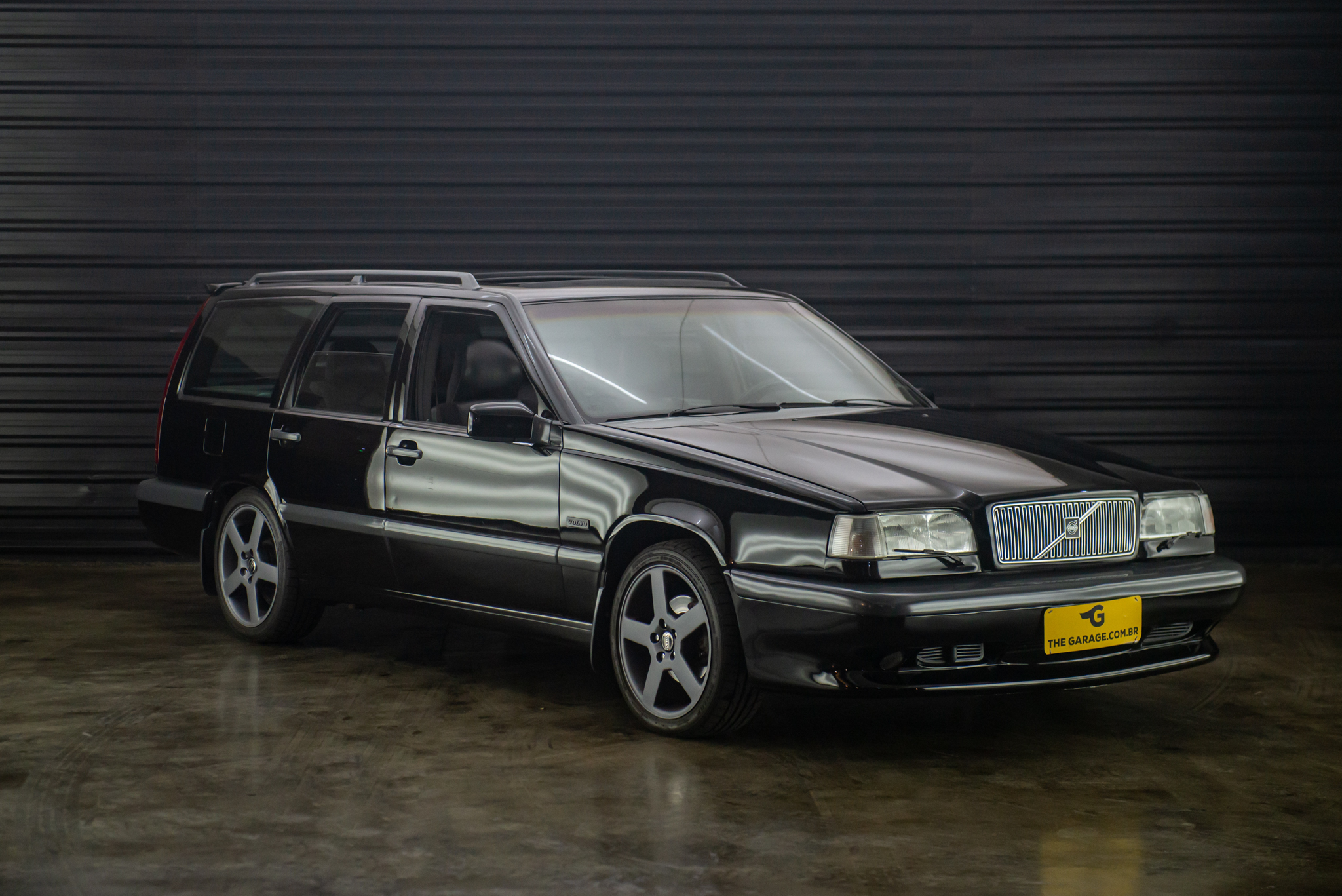 1995-Volvo-850-T-5R-Estate-a-venda-sao-paulo-sp-for-sale-the-garage-classicos-a-melhor-loja-de-carros-antigos-acervo-de-carros