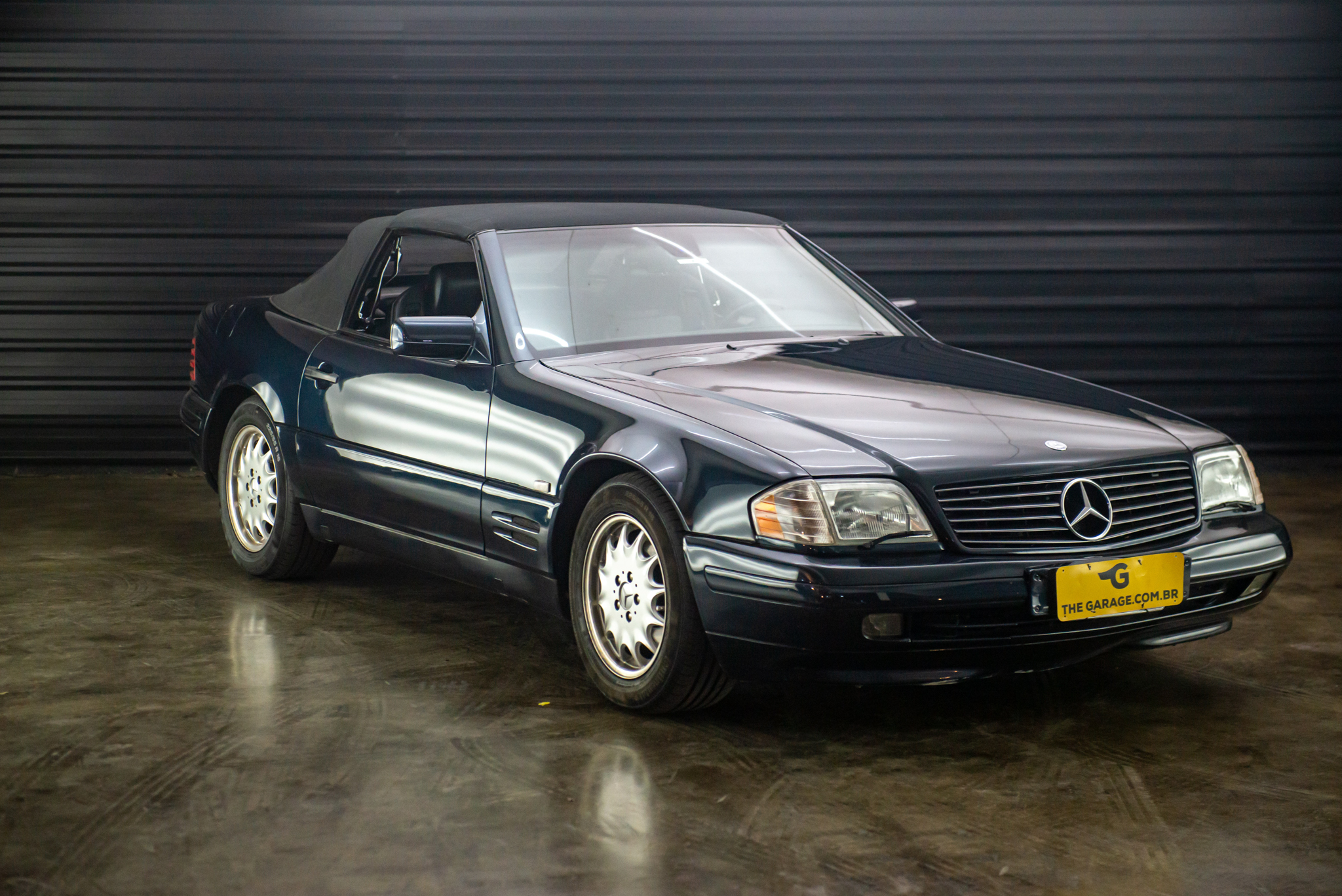 1997-Mercedes-Benz-Sl320-R129-facelift-a-venda-sao-paulo-sp-for-sale-the-garage-classicos-a-melhor-loja-de-carros-antigos-acervo-de-carros