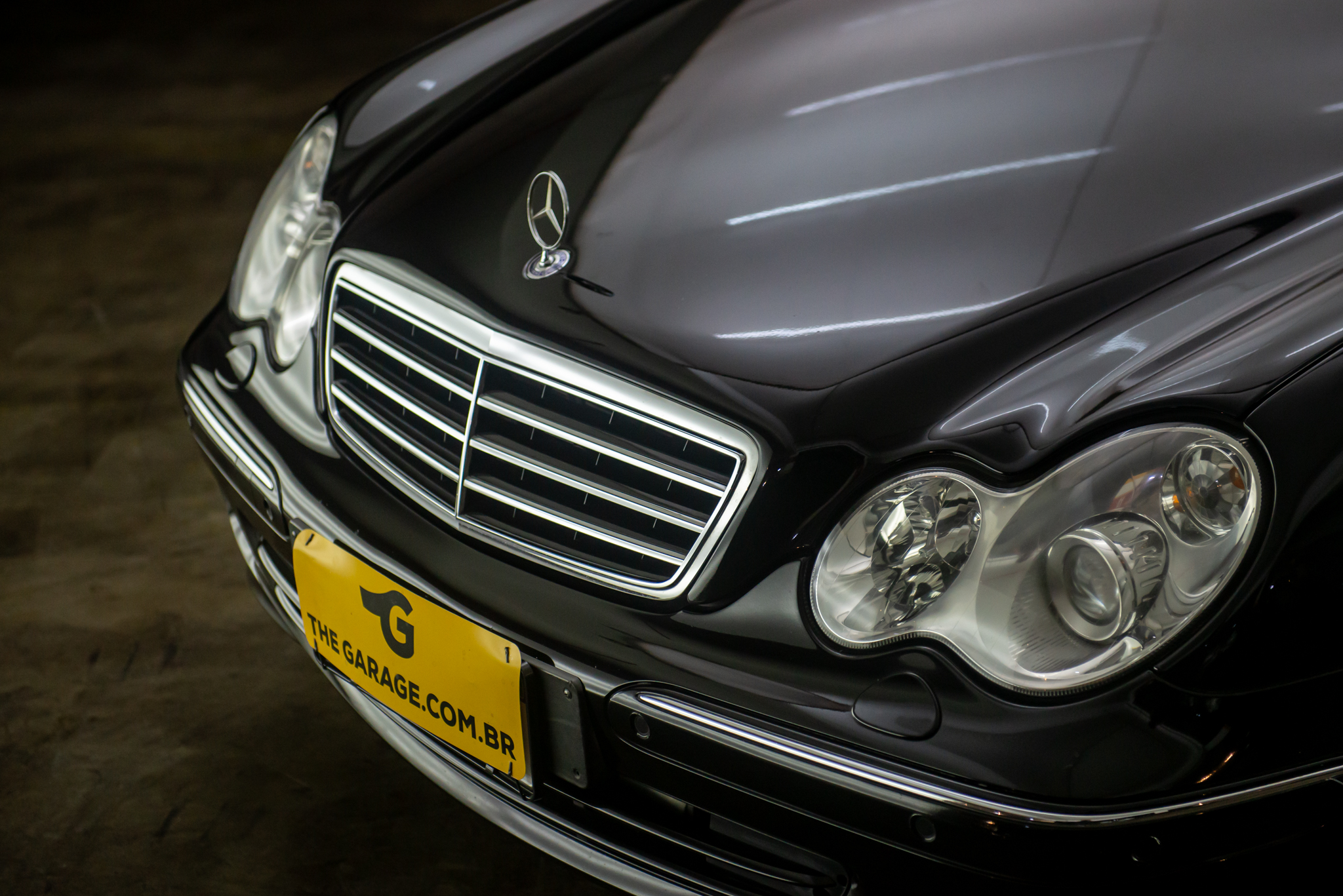 2006-Mercedes-Benz-C350-Avantgarde-a-venda-sao-paulo-sp-for-sale-the-garage-classicos-a-melhor-loja-de-carros-antigos-acervo-de-carros