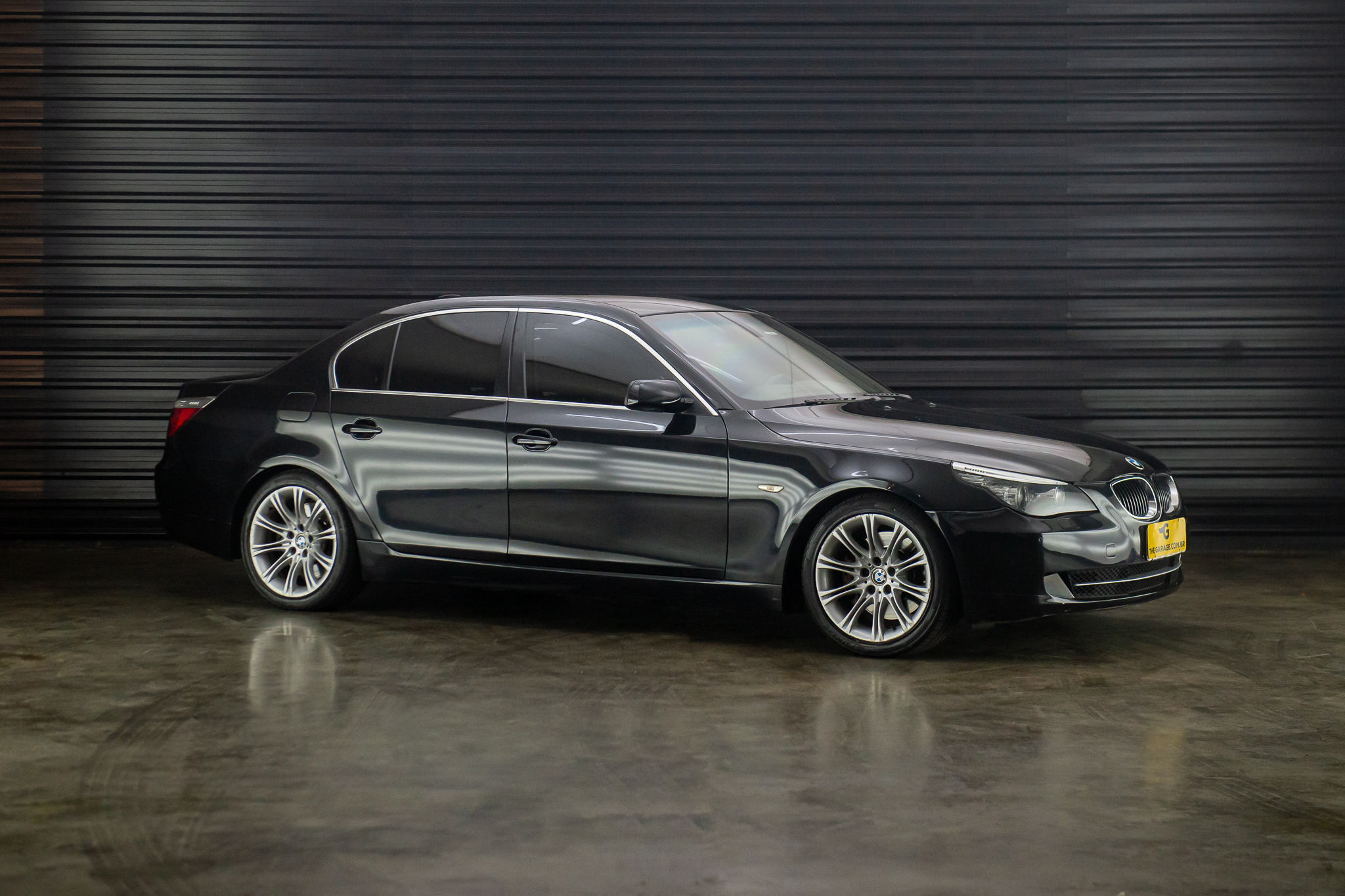 2008-bmw-530i-preta-a-venda-sao-paulo-for-sale-the-garage-classicos