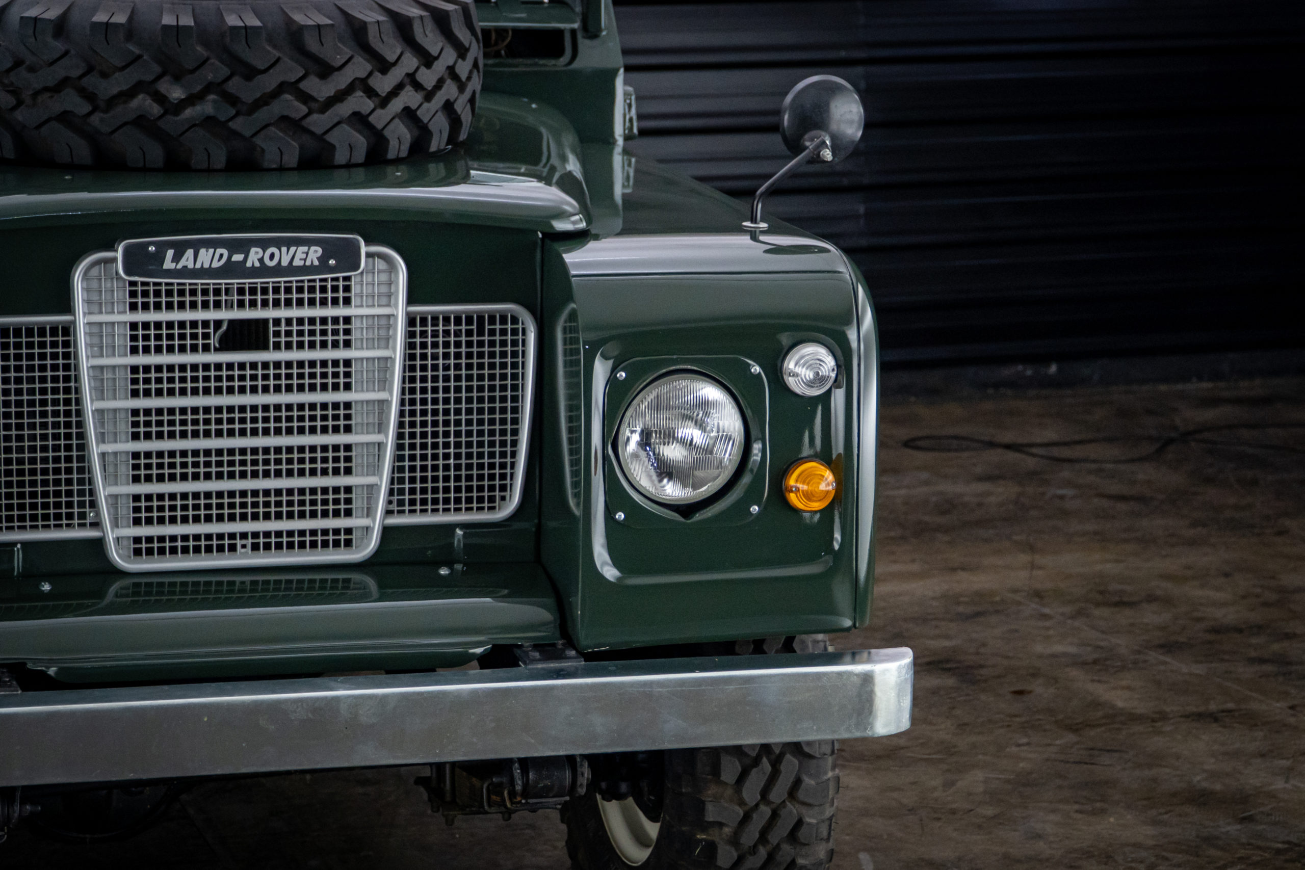 1981-land-rover-defender-serie-iii-venda-sao-paulo-sp-for-sale-the-garage-classicos-a-melhor-loja-de-carros-antigos-acervo-de-carros