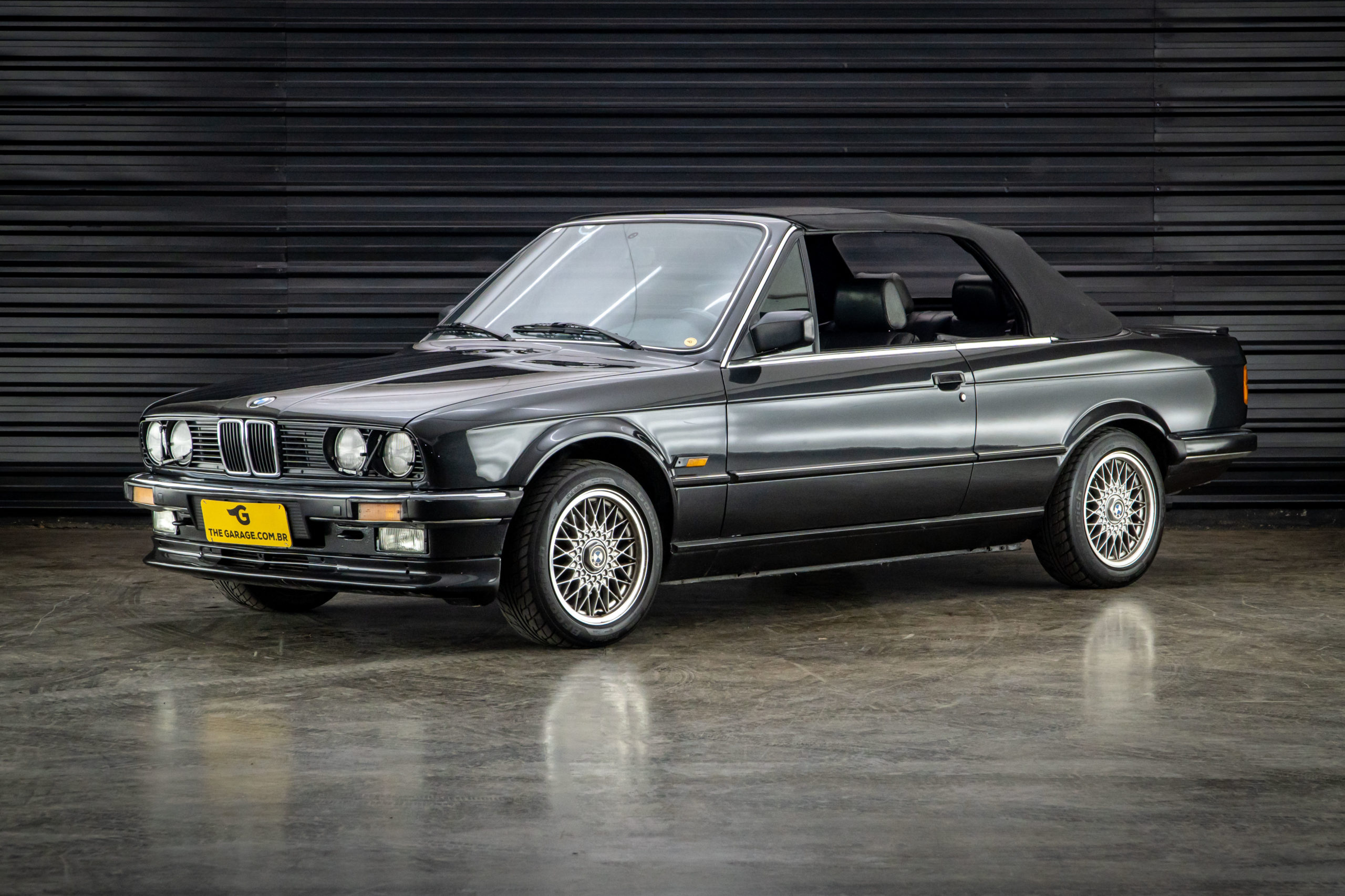 1987-BMW-325ia-E30-Cabrio-venda-sao-paulo-for-sale-classicos-a-melhor-loja-de-carros-antigos-acervo-de-carros