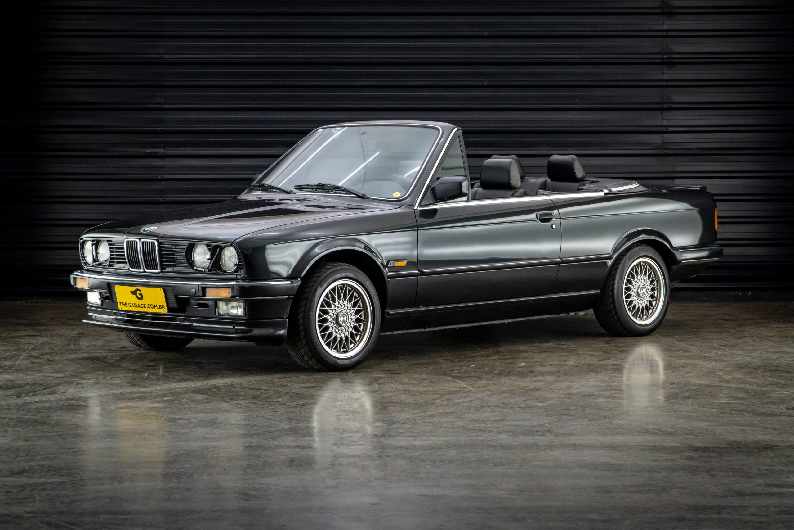 1987-BMW-325ia-E30-Cabrio-venda-sao-paulo-for-sale-classicos-a-melhor-loja-de-carros-antigos-acervo-de-carros