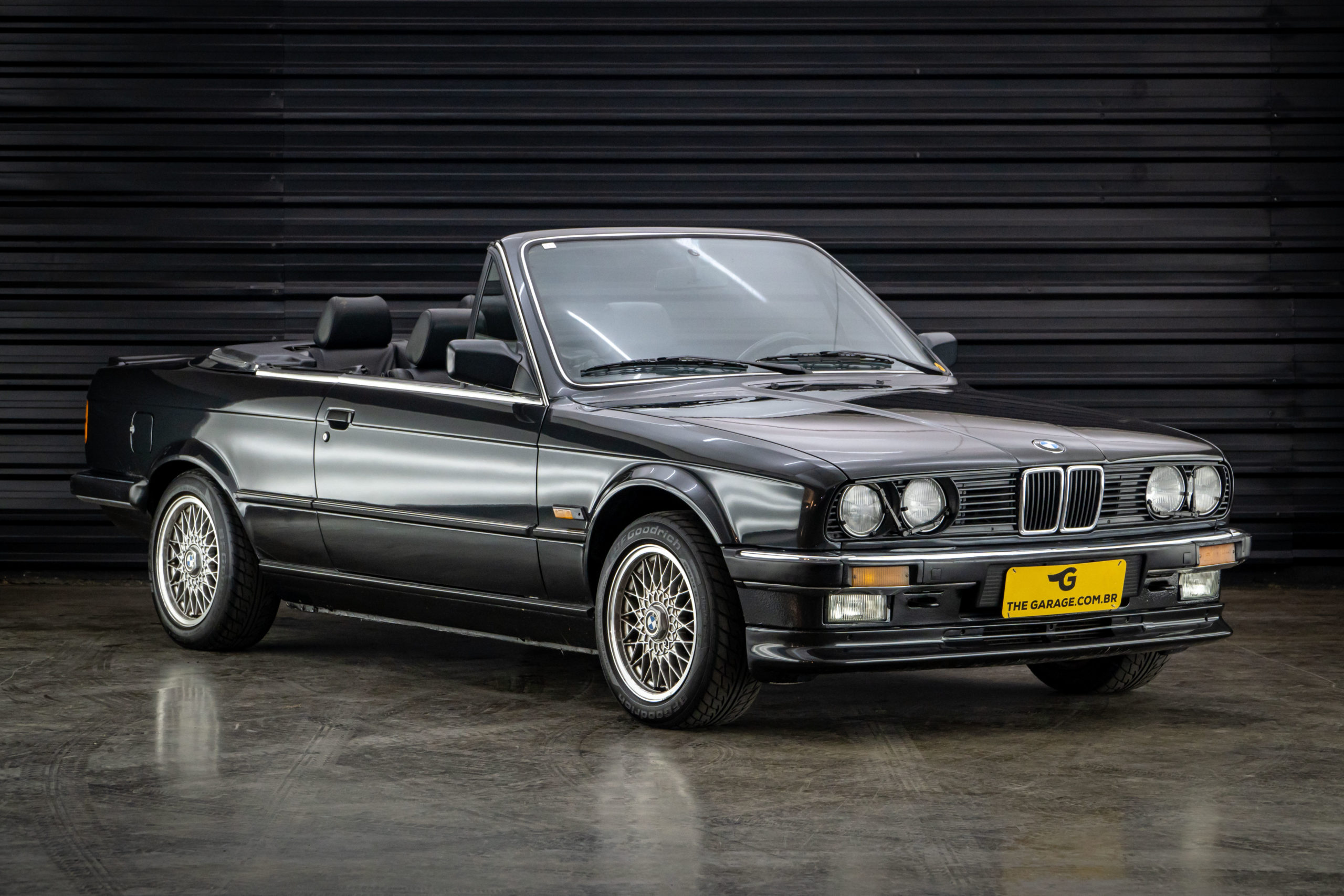 1987-BMW-325ia-E30-Cabrio-venda-sao-paulo-for-sale-classicos-a-melhor-loja-de-carros-antigos-acervo-de-carros