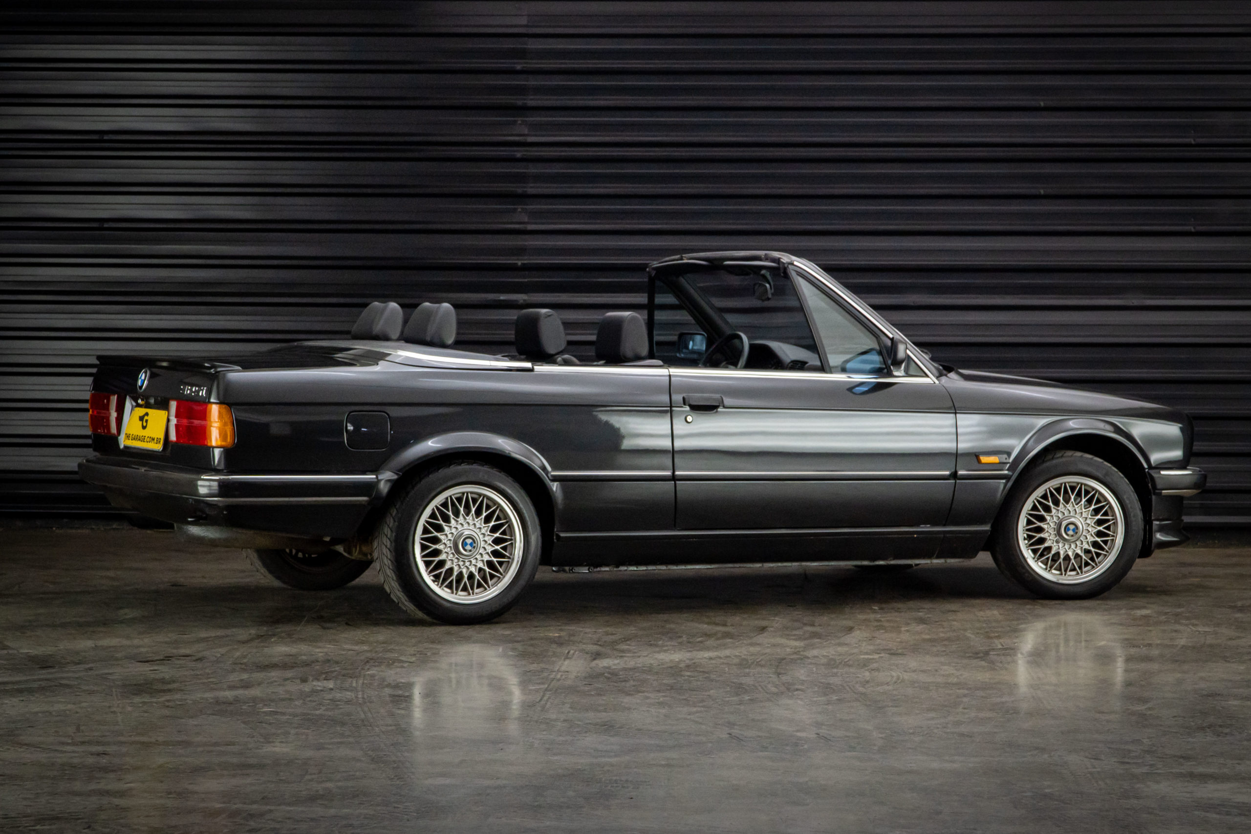 1987-BMW-325ia-E30-Cabrio-venda-sao-paulo-for-sale-classicos-a-melhor-loja-de-carros-antigos-acervo-de-carros