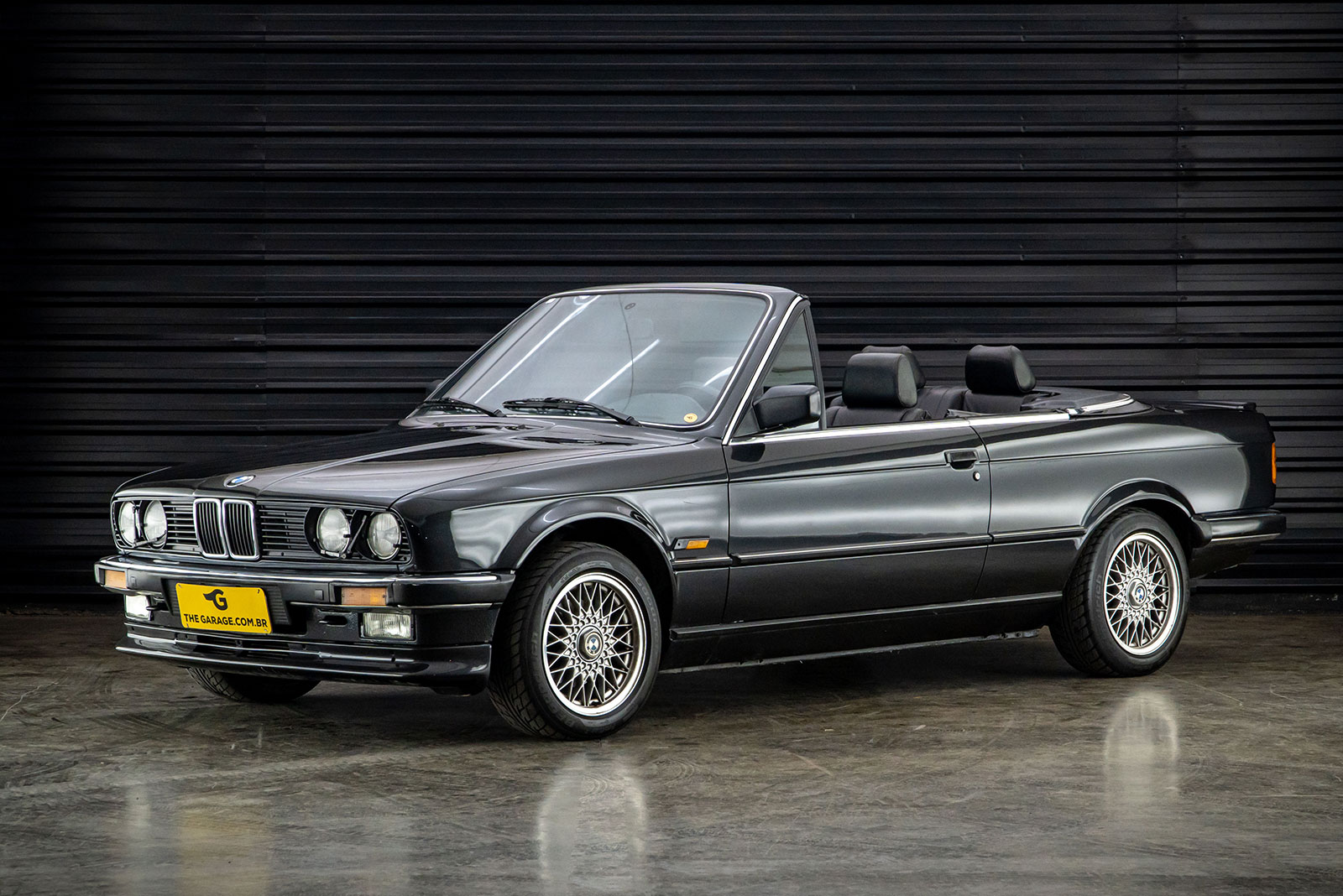 1987-BMW-325ia-E30-Cabrio-venda-sao-paulo-for-sale-classicos-a-melhor-loja-de-carros-antigos-acervo-de-carros