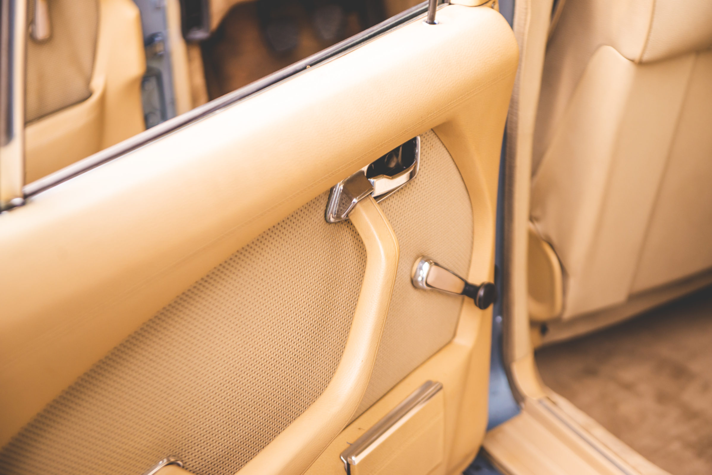 1979 Mercedes Benz 280S a venda the garage