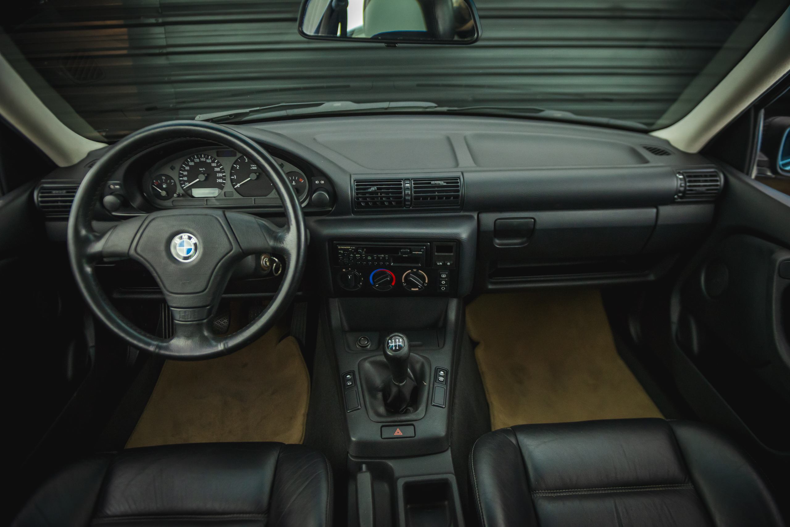 1995 BMW 318 a venda the garage