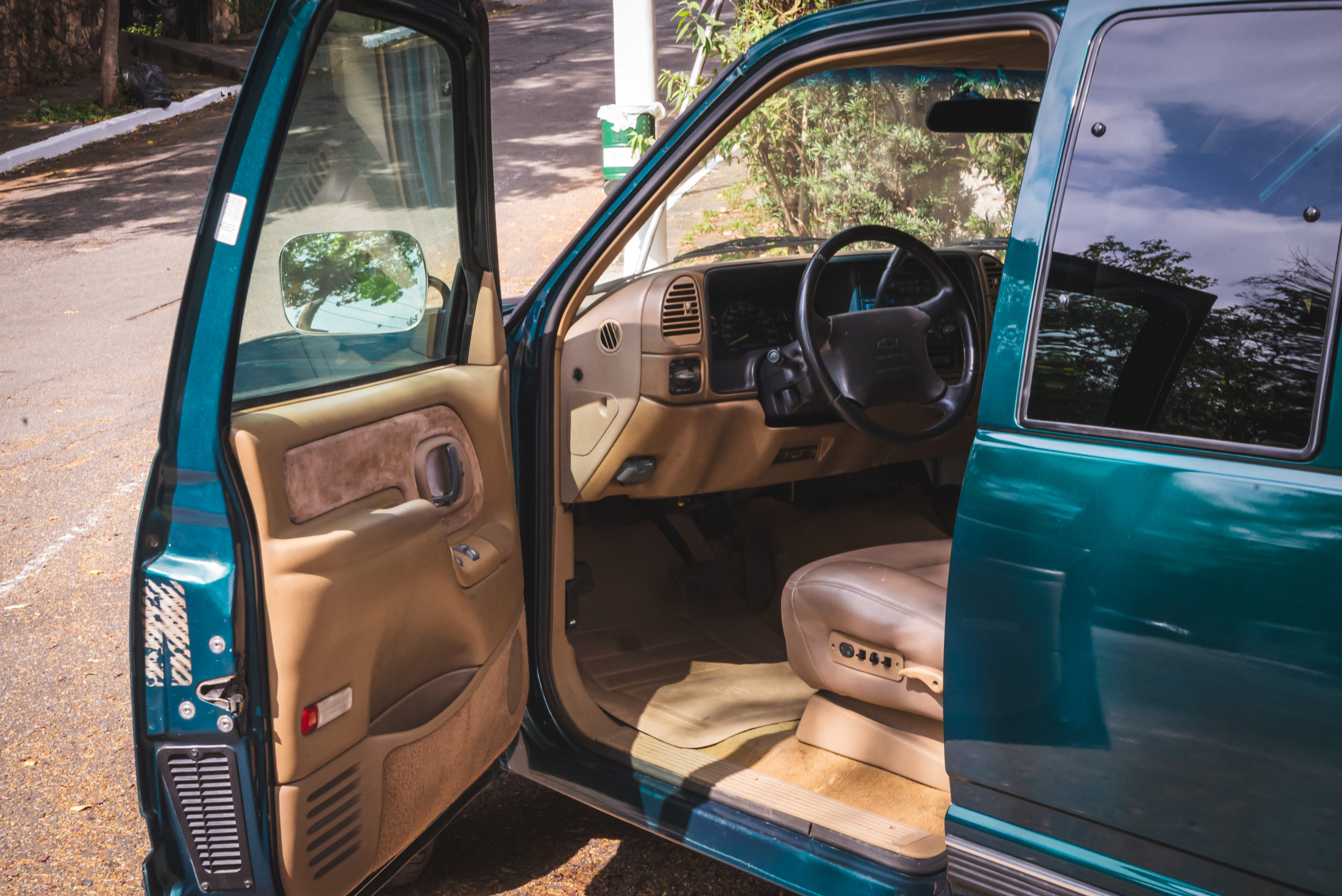 1995 GMC Sierra V8 a venda the garage