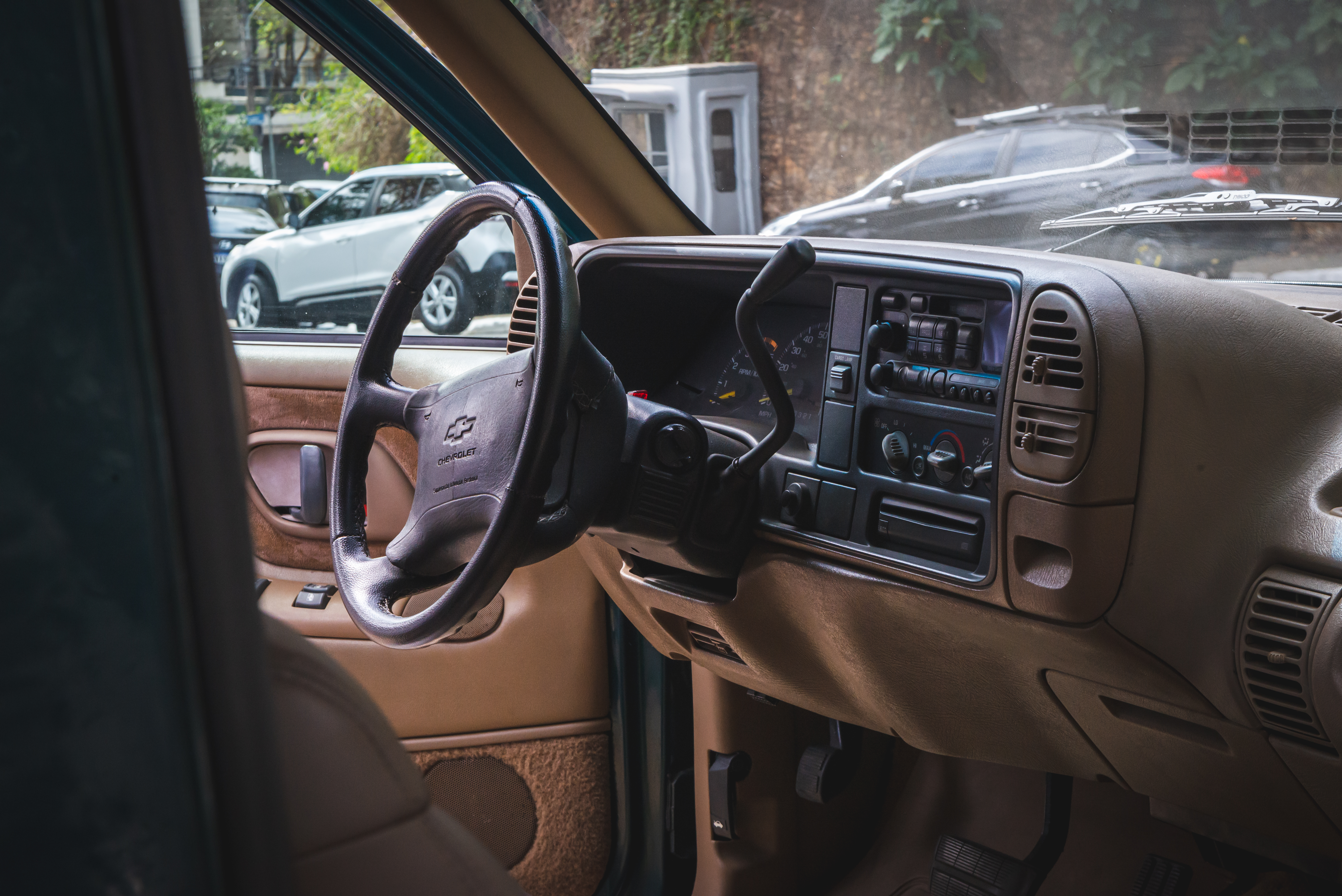 1995 GMC Sierra V8 a venda the garage