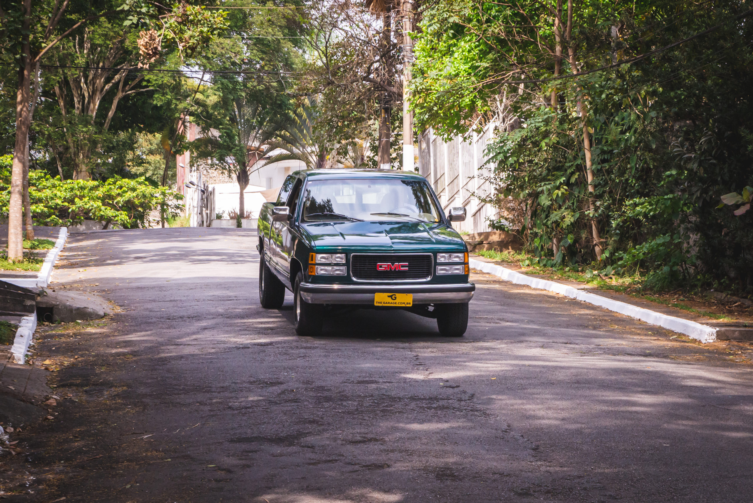 1995 GMC Sierra V8 a venda the garage