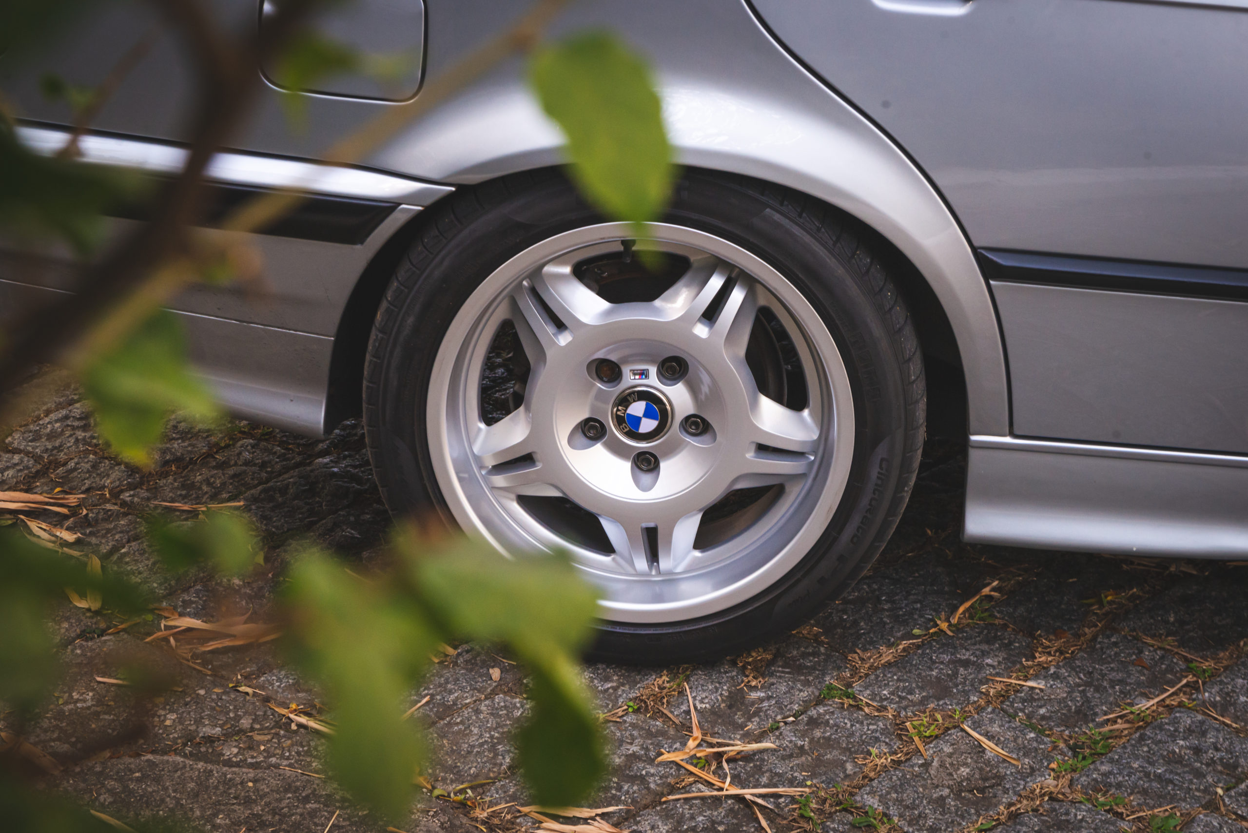 1996 BMW 328i a venda na the garage