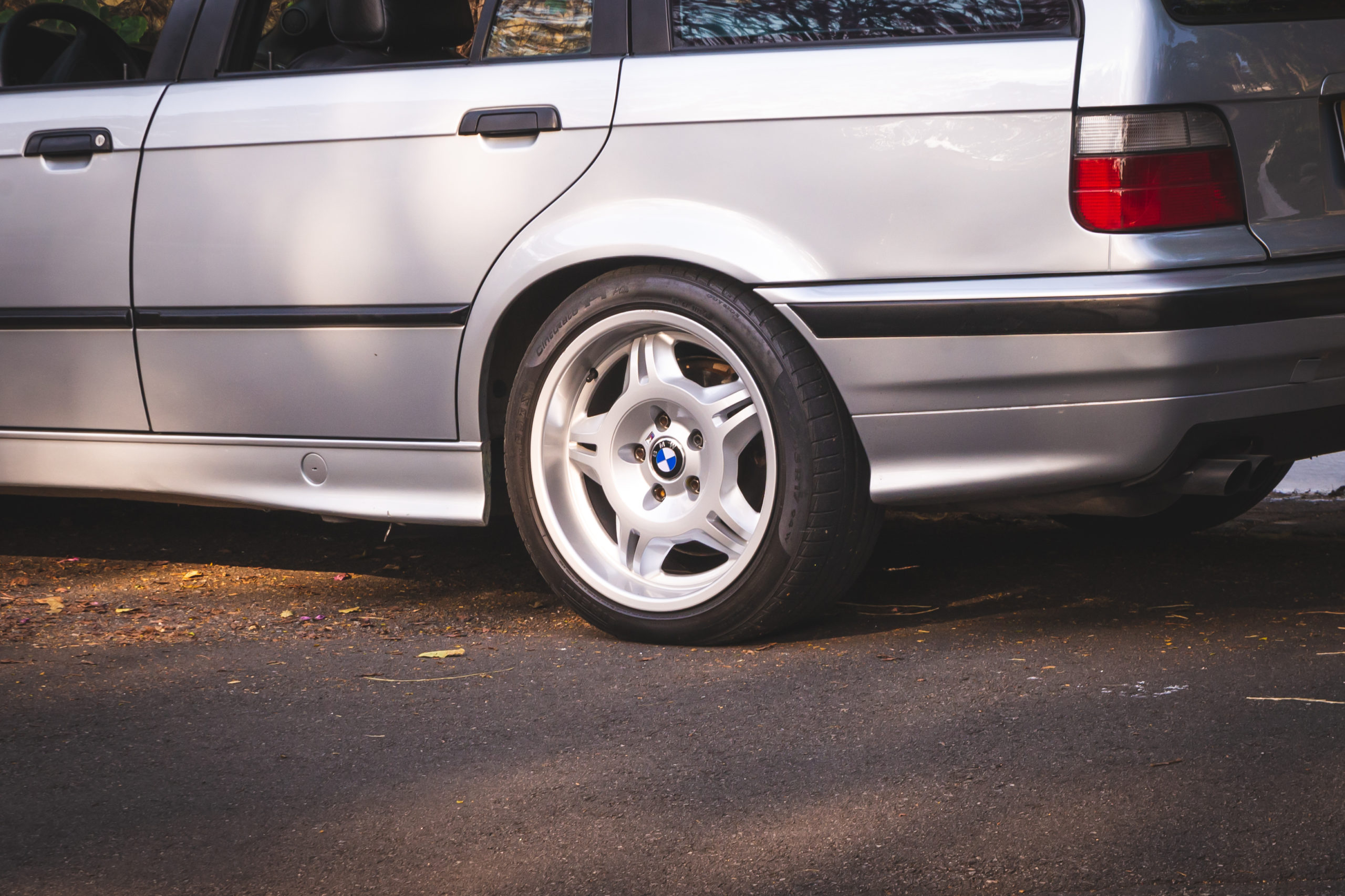 1996 BMW 328i a venda na the garage