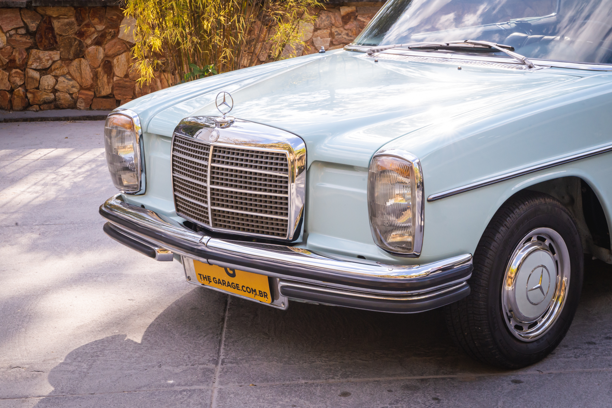 1972 Mercedes 250C a venda the garage