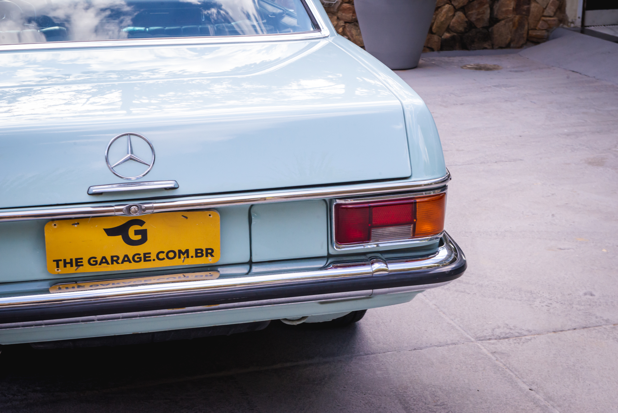 1972 Mercedes 250C a venda the garage