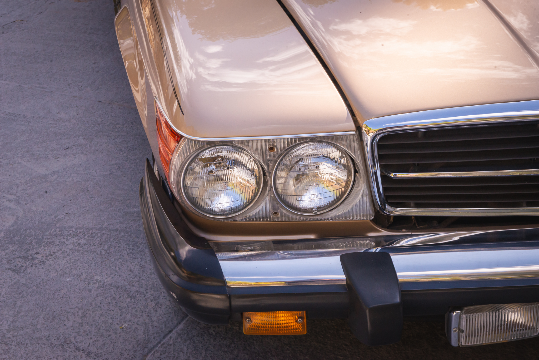 1981 Mercedes 380SL a venda the garage