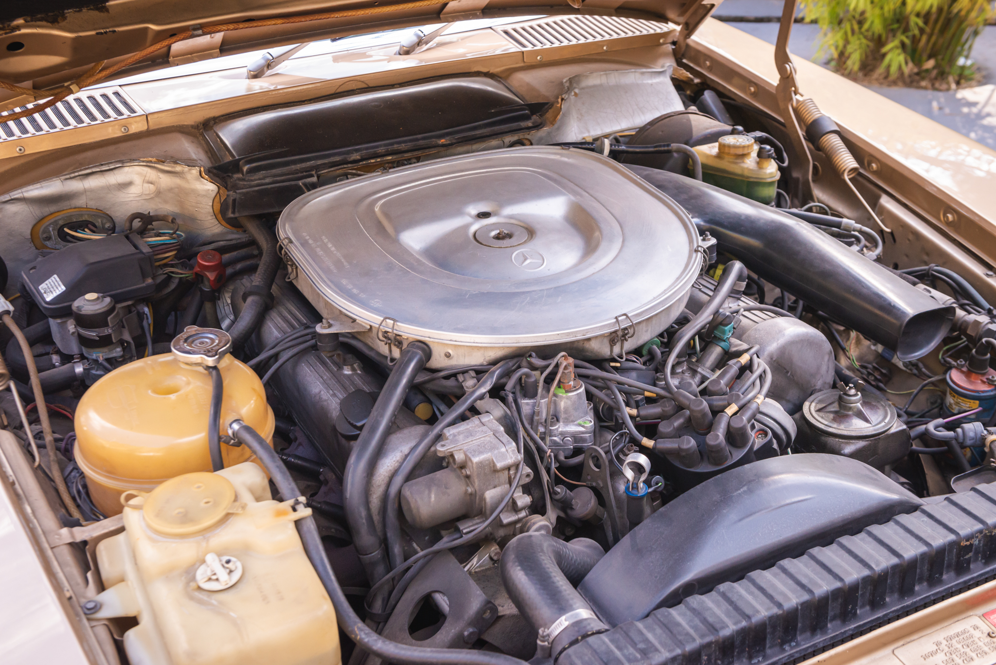 1981 Mercedes 380SL a venda the garage