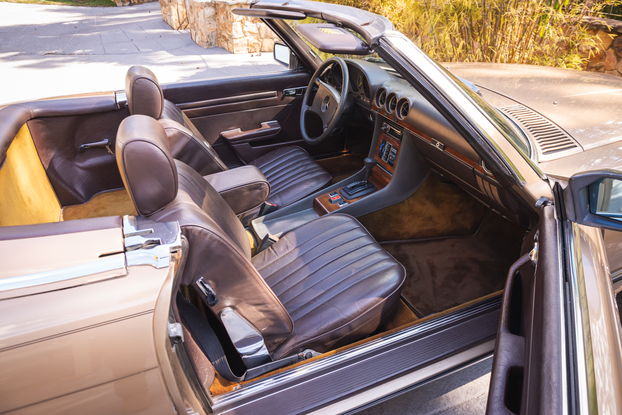 1981 Mercedes 380SL a venda the garage