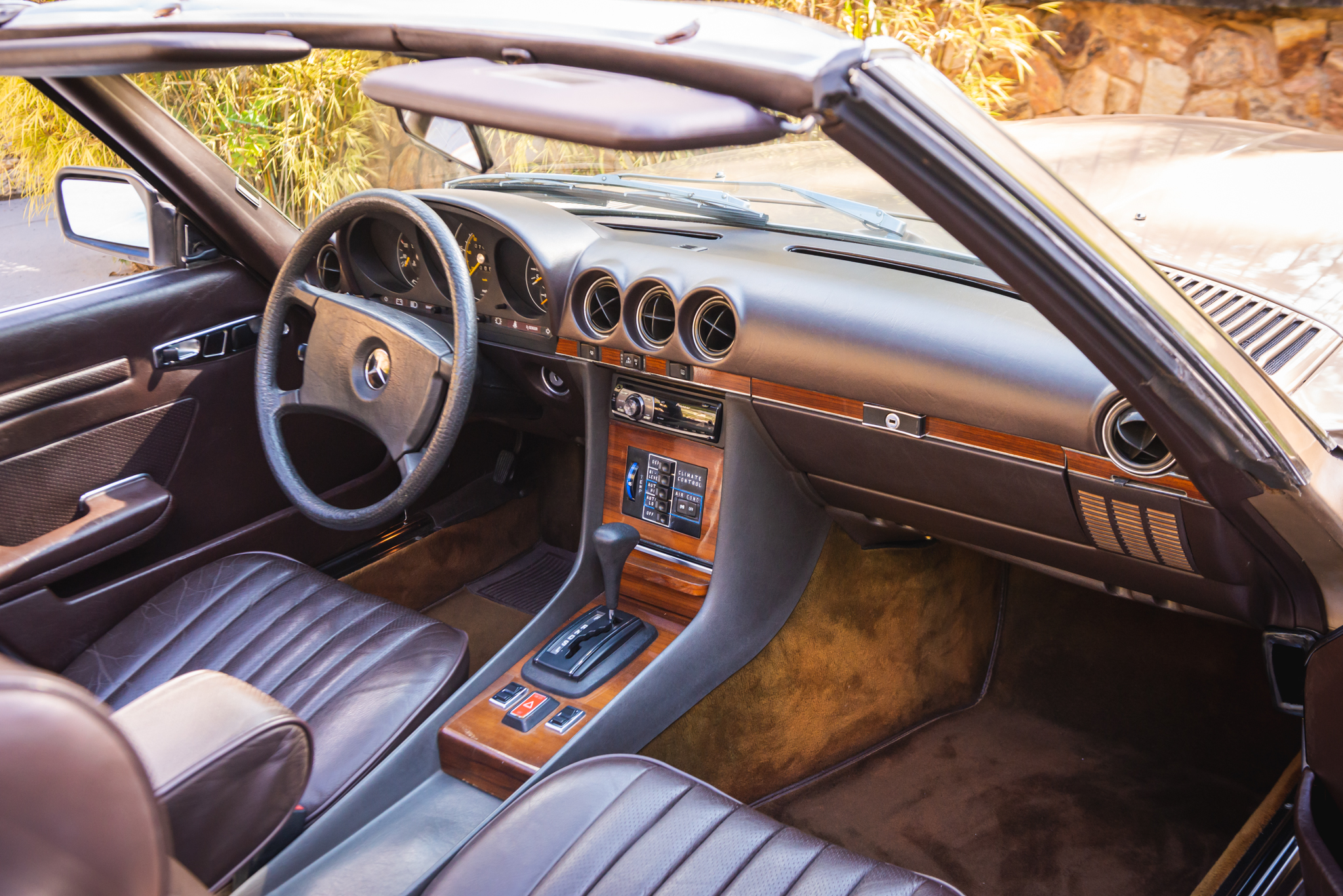 1981 Mercedes 380SL a venda the garage