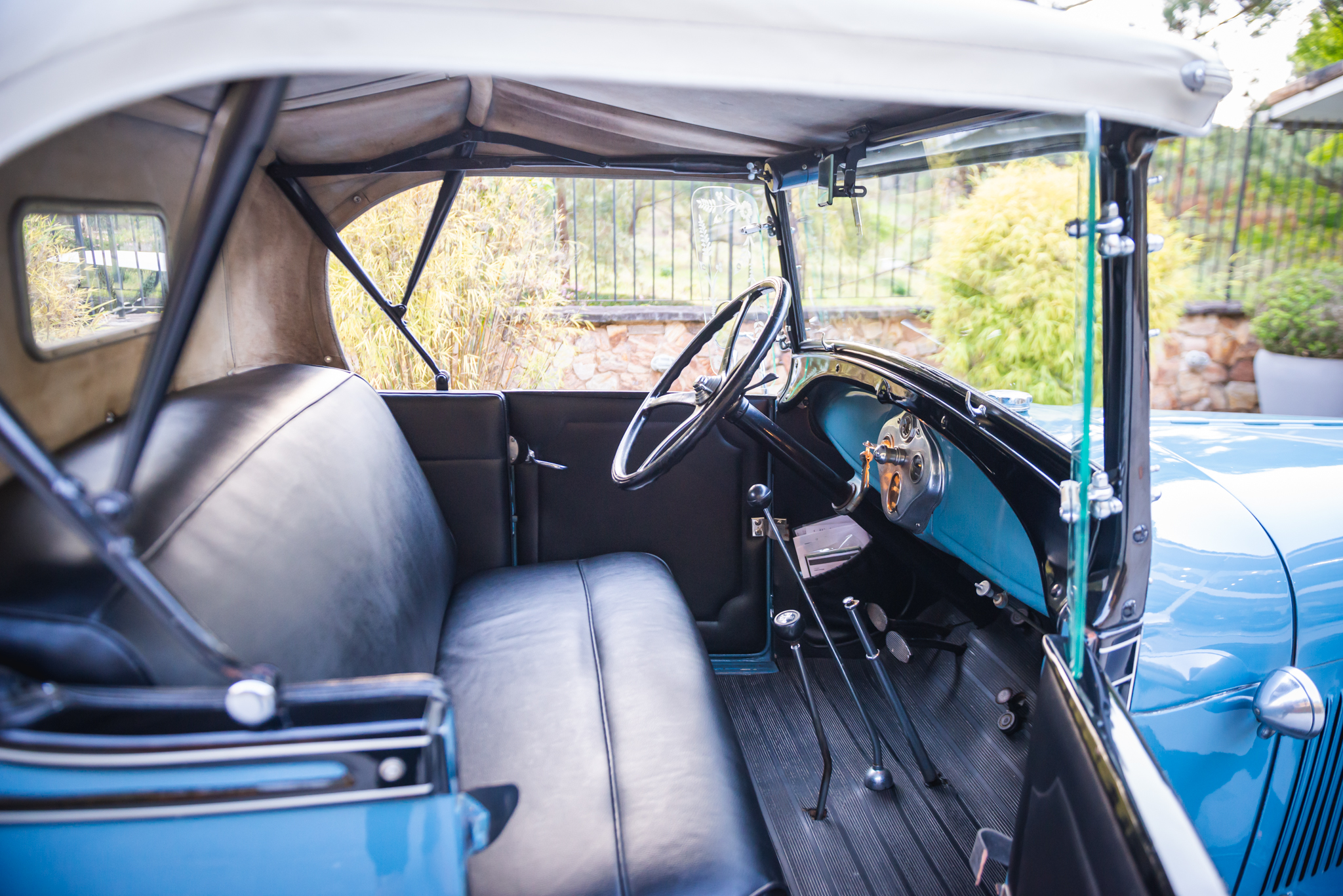 1929 Ford Roadster a venda the garage