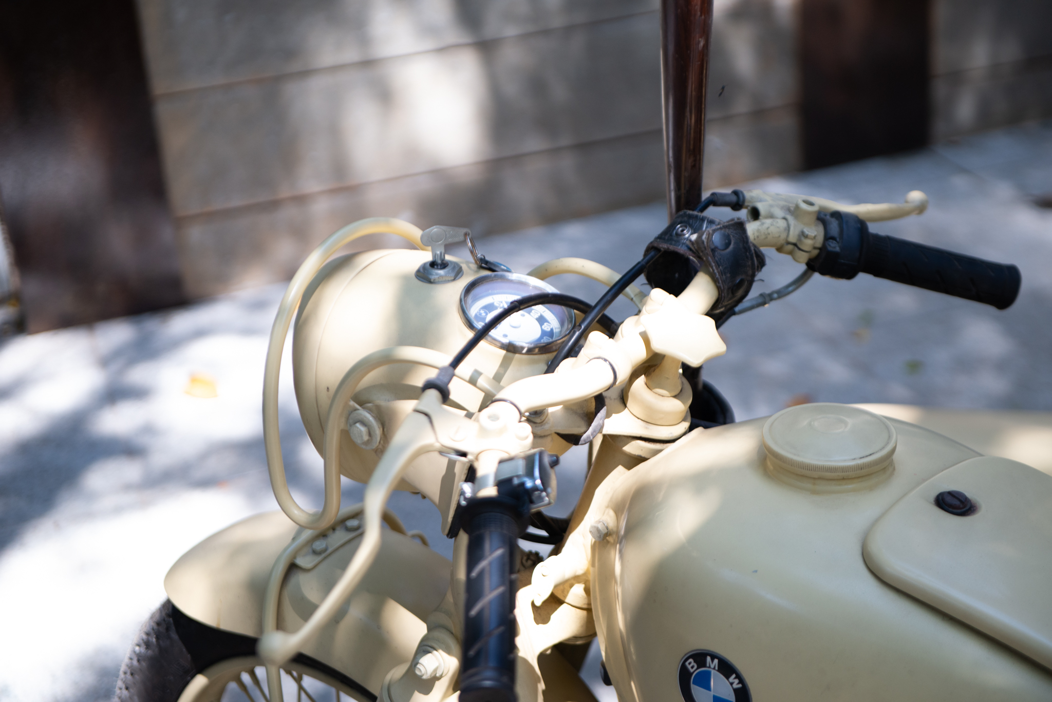 1955 BMW Sidecar a venda the garage