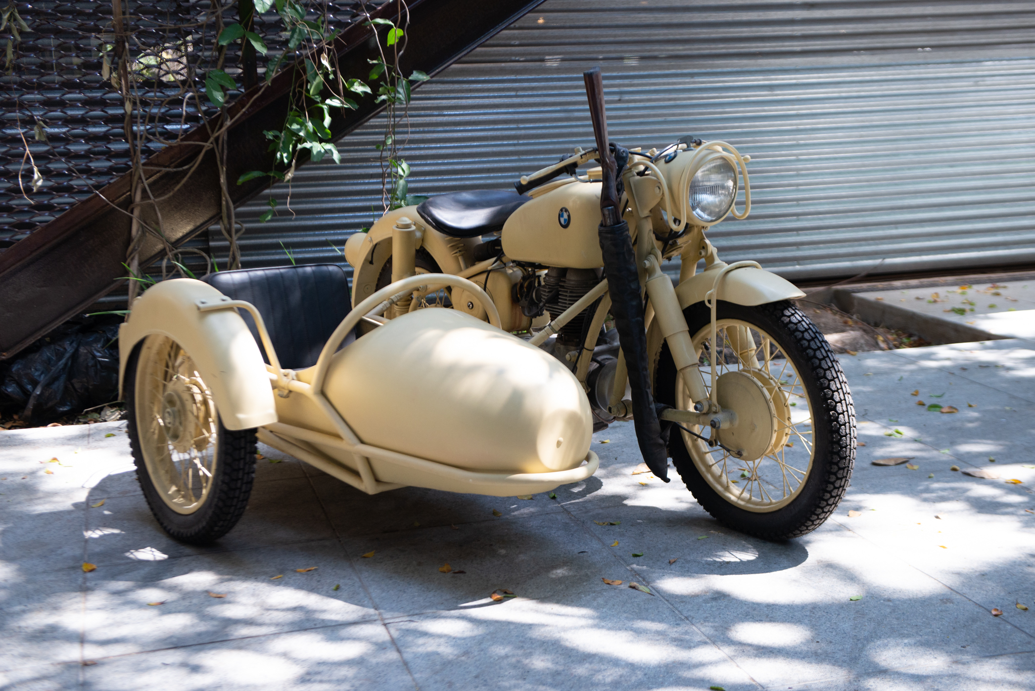 1955 BMW Sidecar a venda the garage