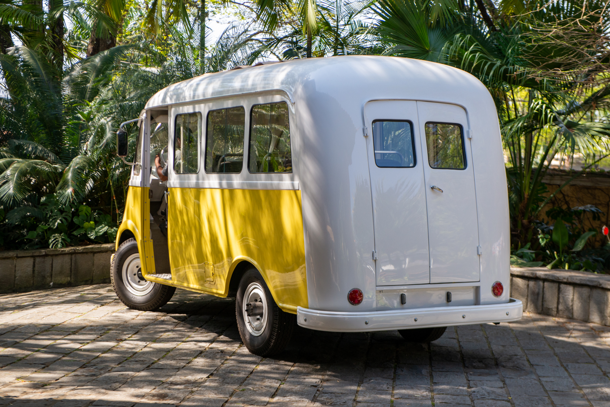 1961 international metro van a venda the garage